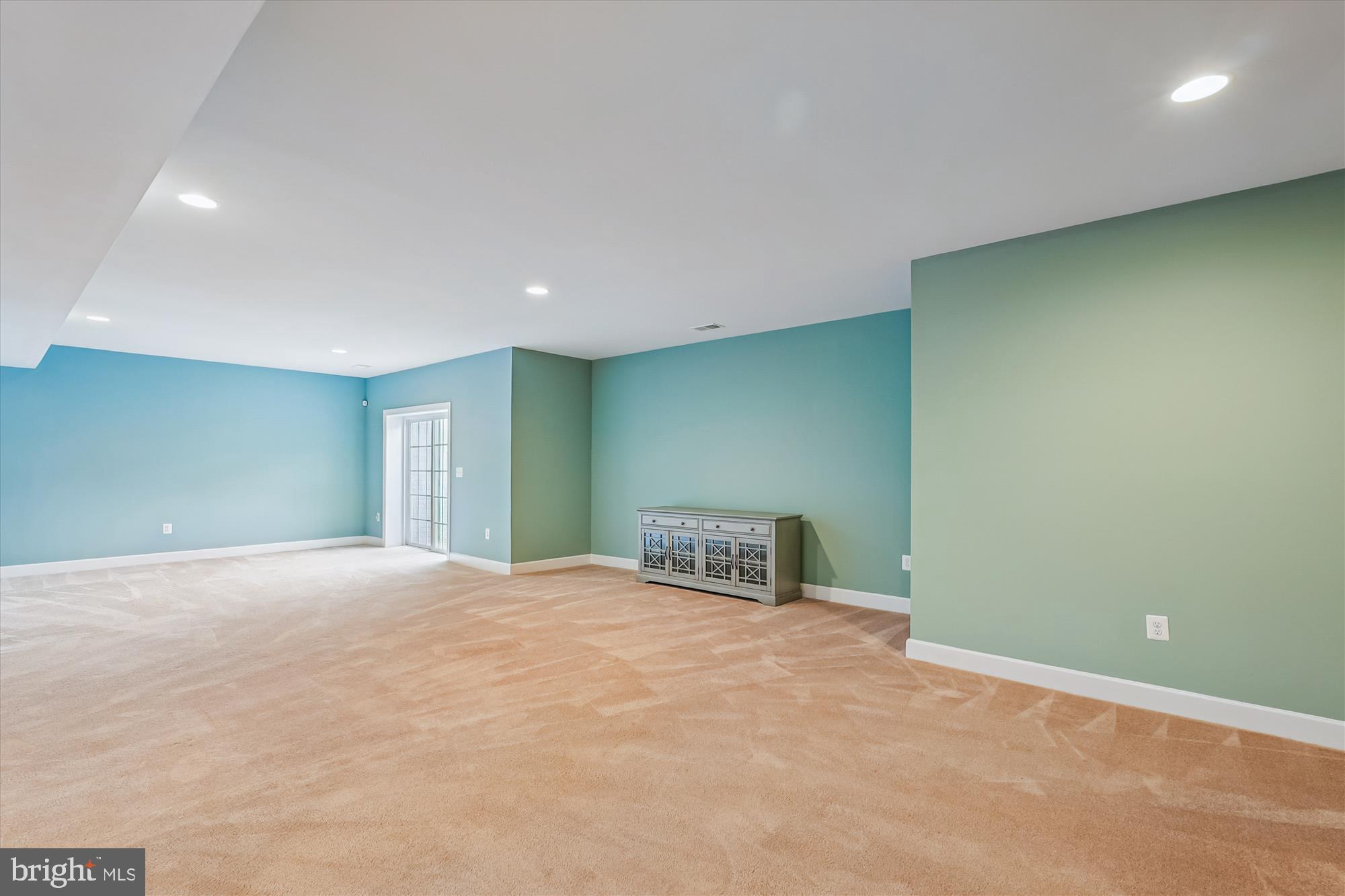 HUNTLEIGH AT CREIGHTON FARMS - Residential