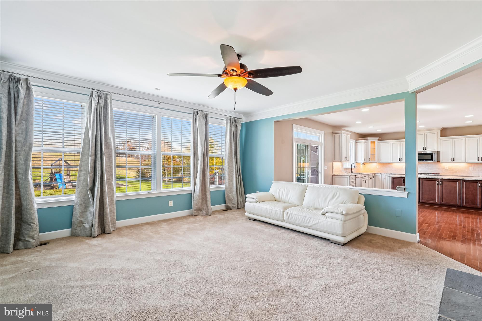 HUNTLEIGH AT CREIGHTON FARMS - Residential