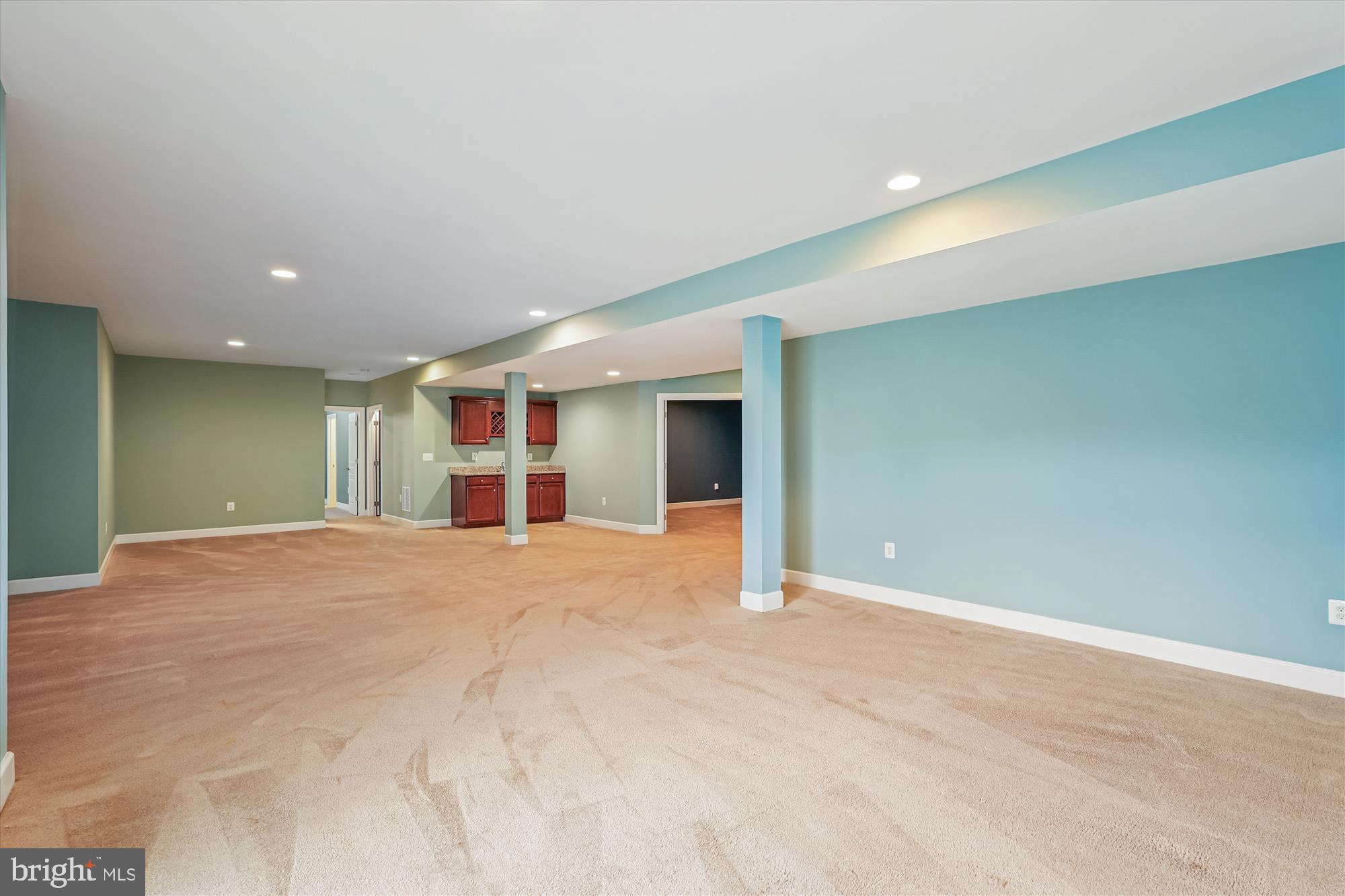 HUNTLEIGH AT CREIGHTON FARMS - Residential