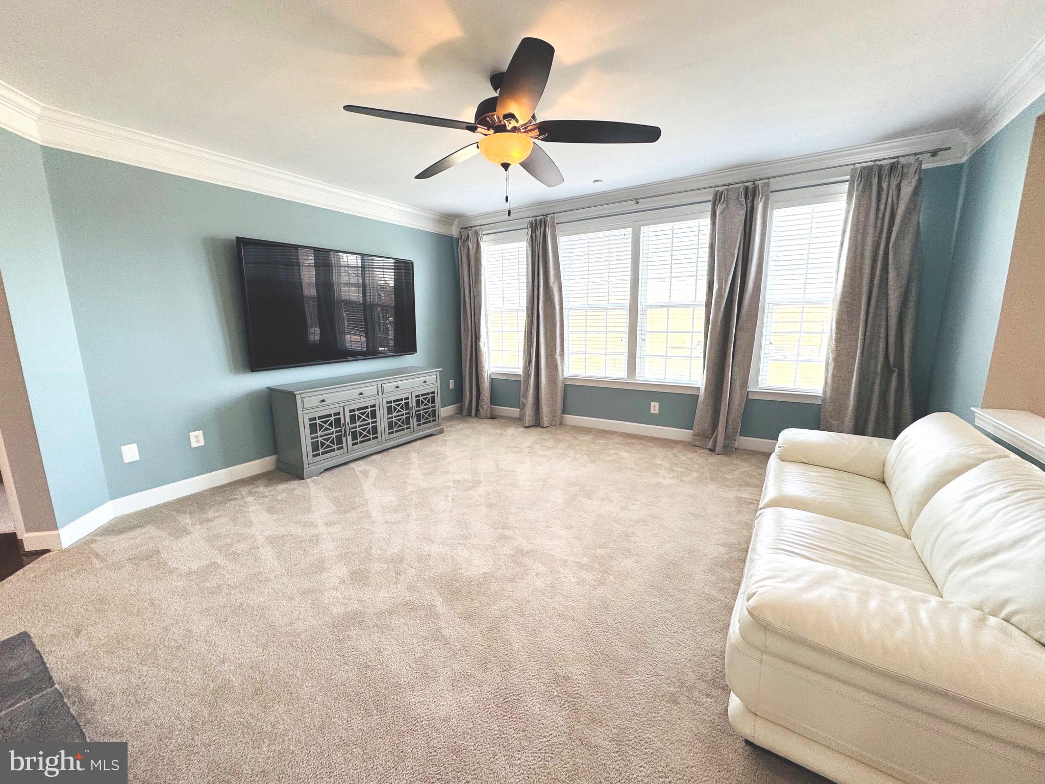 CREIGHTON FARMS - Residential