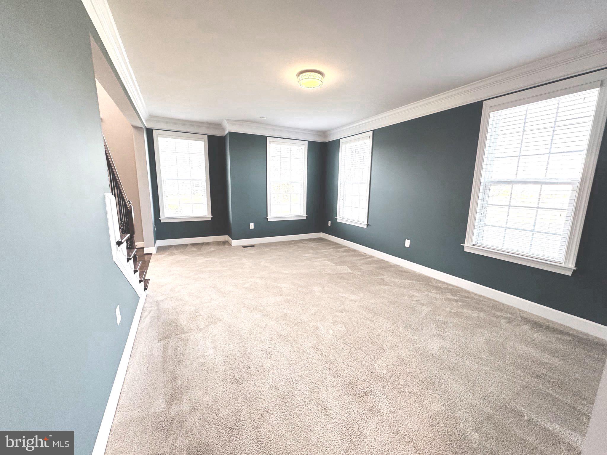 CREIGHTON FARMS - Residential