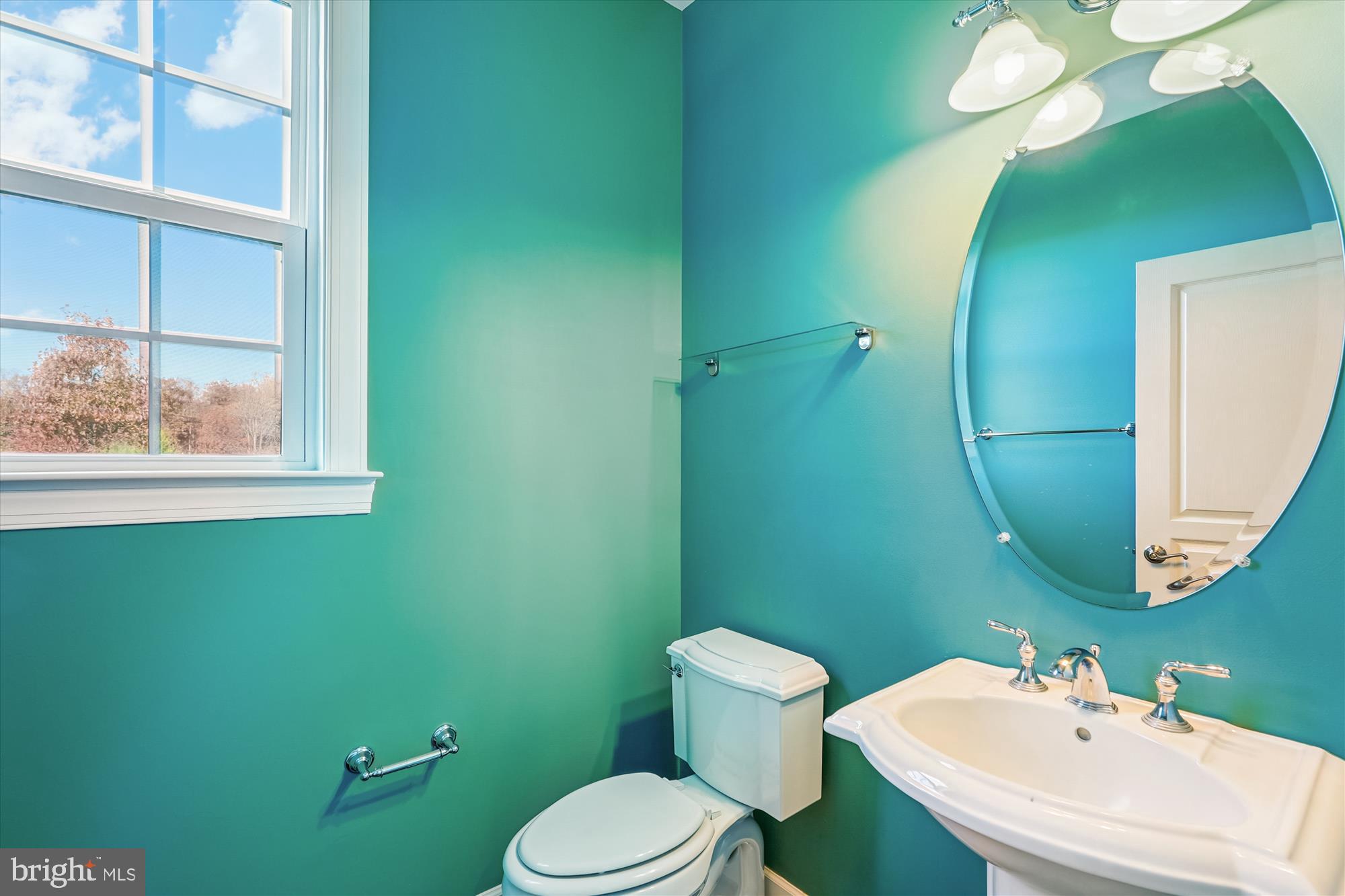 HUNTLEIGH AT CREIGHTON FARMS - Residential