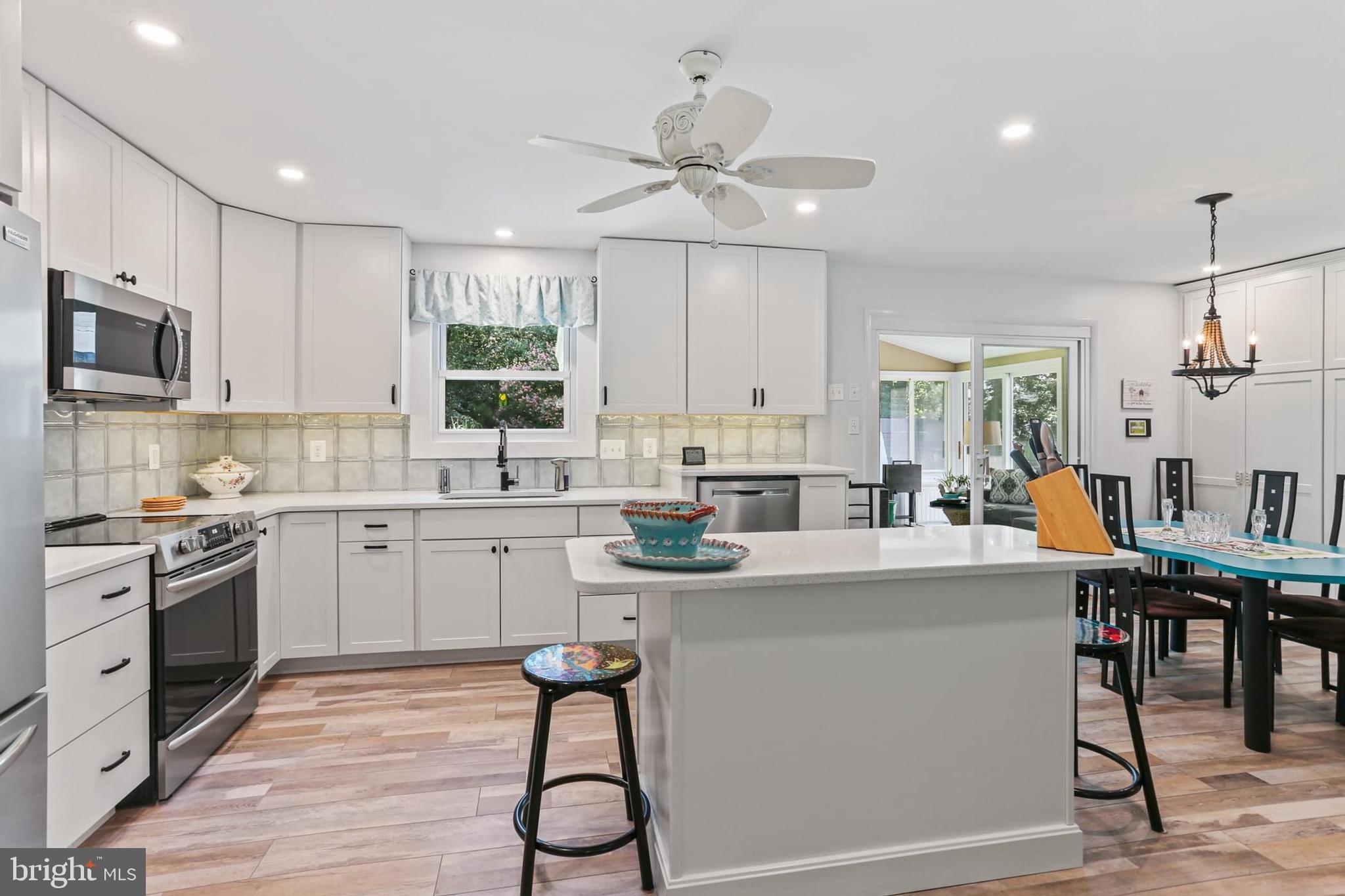 KENT ISLAND ESTATES - Residential