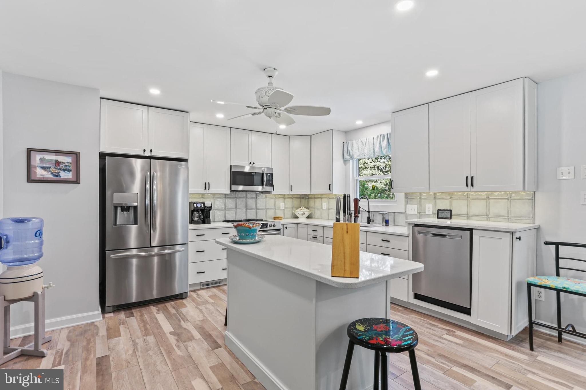 KENT ISLAND ESTATES - Residential