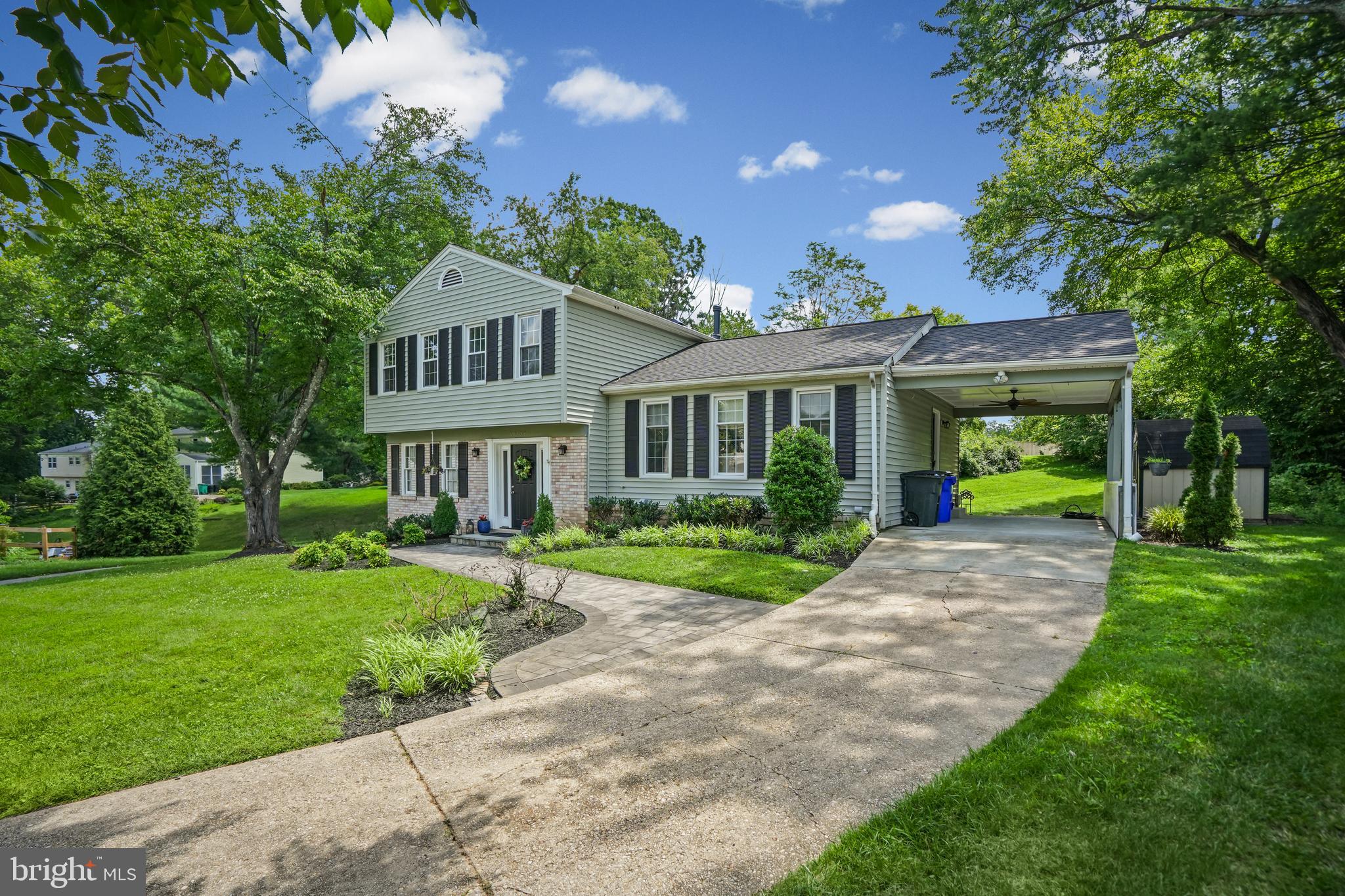 10734 MID SUMMER LANE