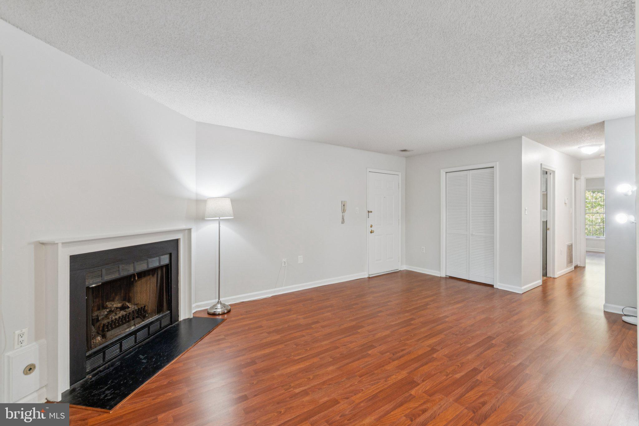 GLEN HOLLOW - Residential