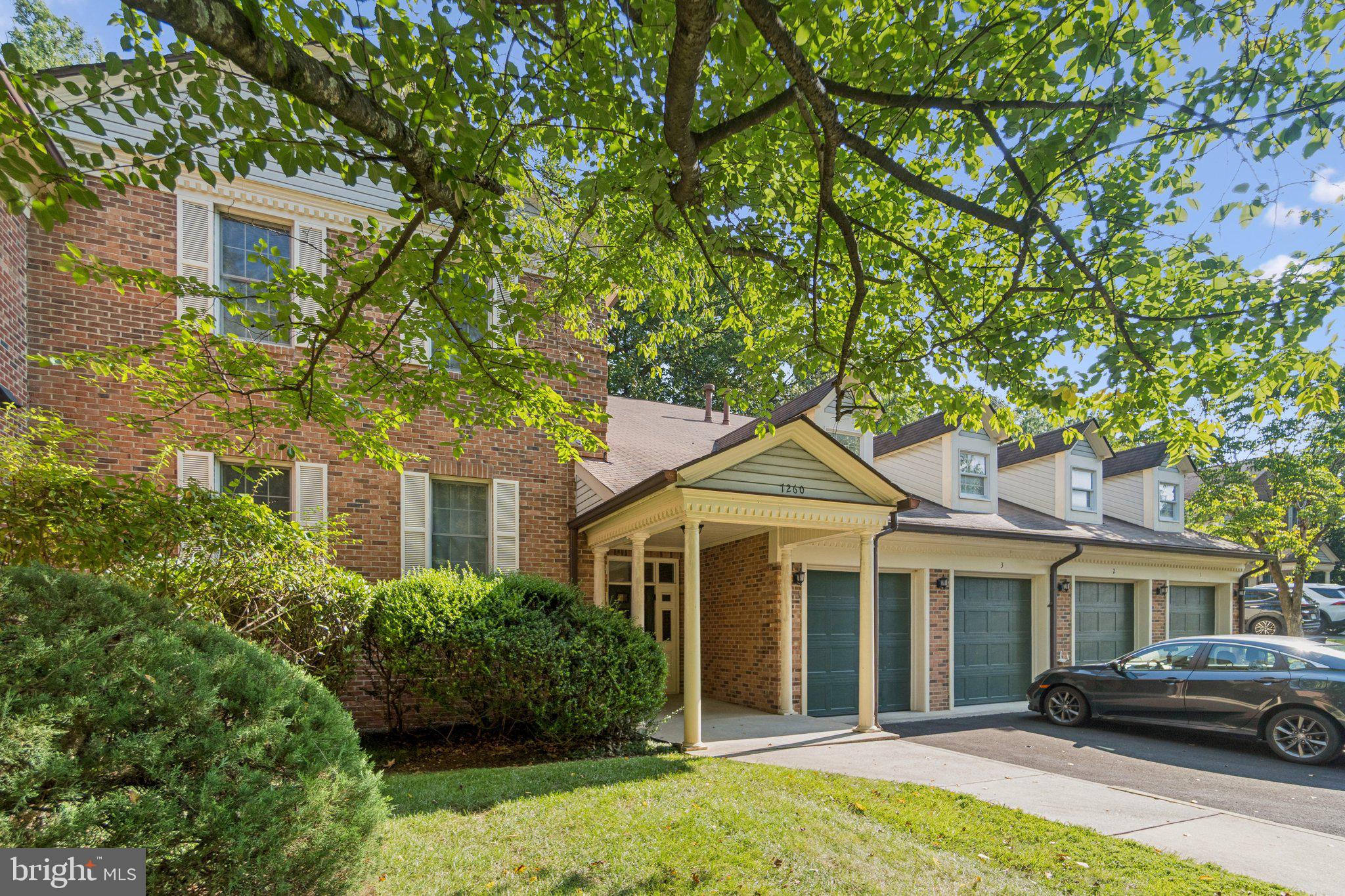 7260 GLEN HOLLOW COURT 60/4
