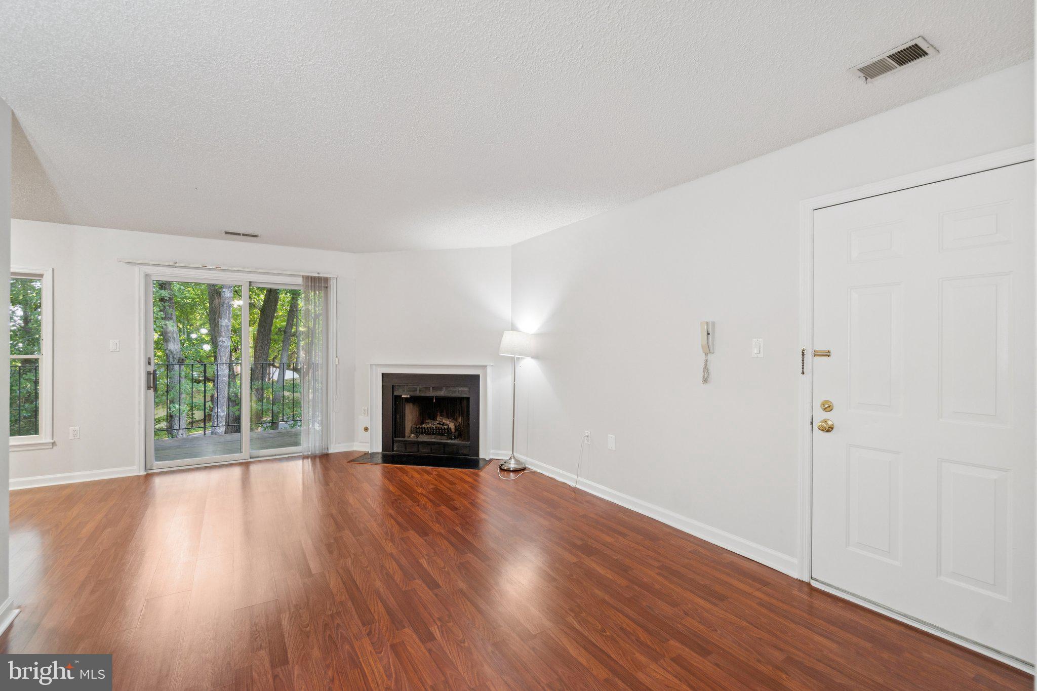 GLEN HOLLOW - Residential