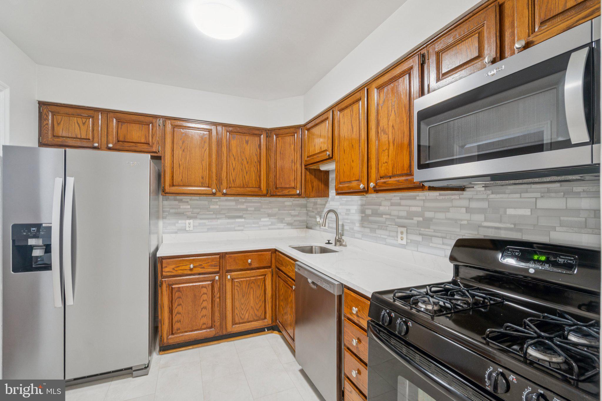 GLEN HOLLOW - Residential