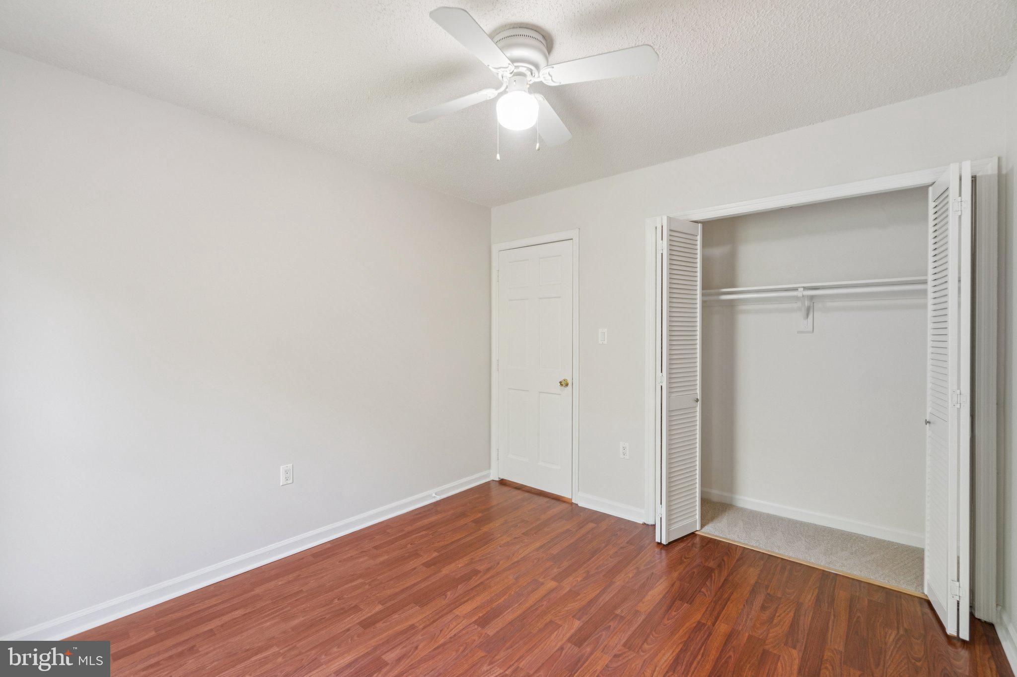 GLEN HOLLOW - Residential