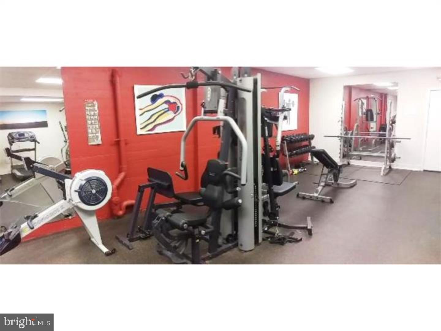 UNIVERSITY CITY - Residential