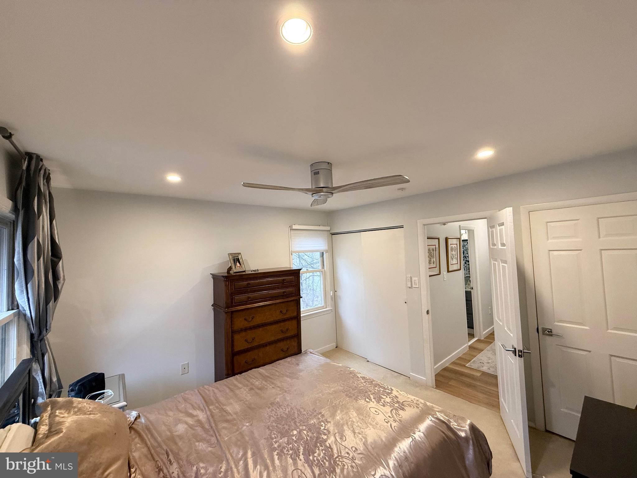 ROCKLEDGE CLUSTERS CONDO - Residential