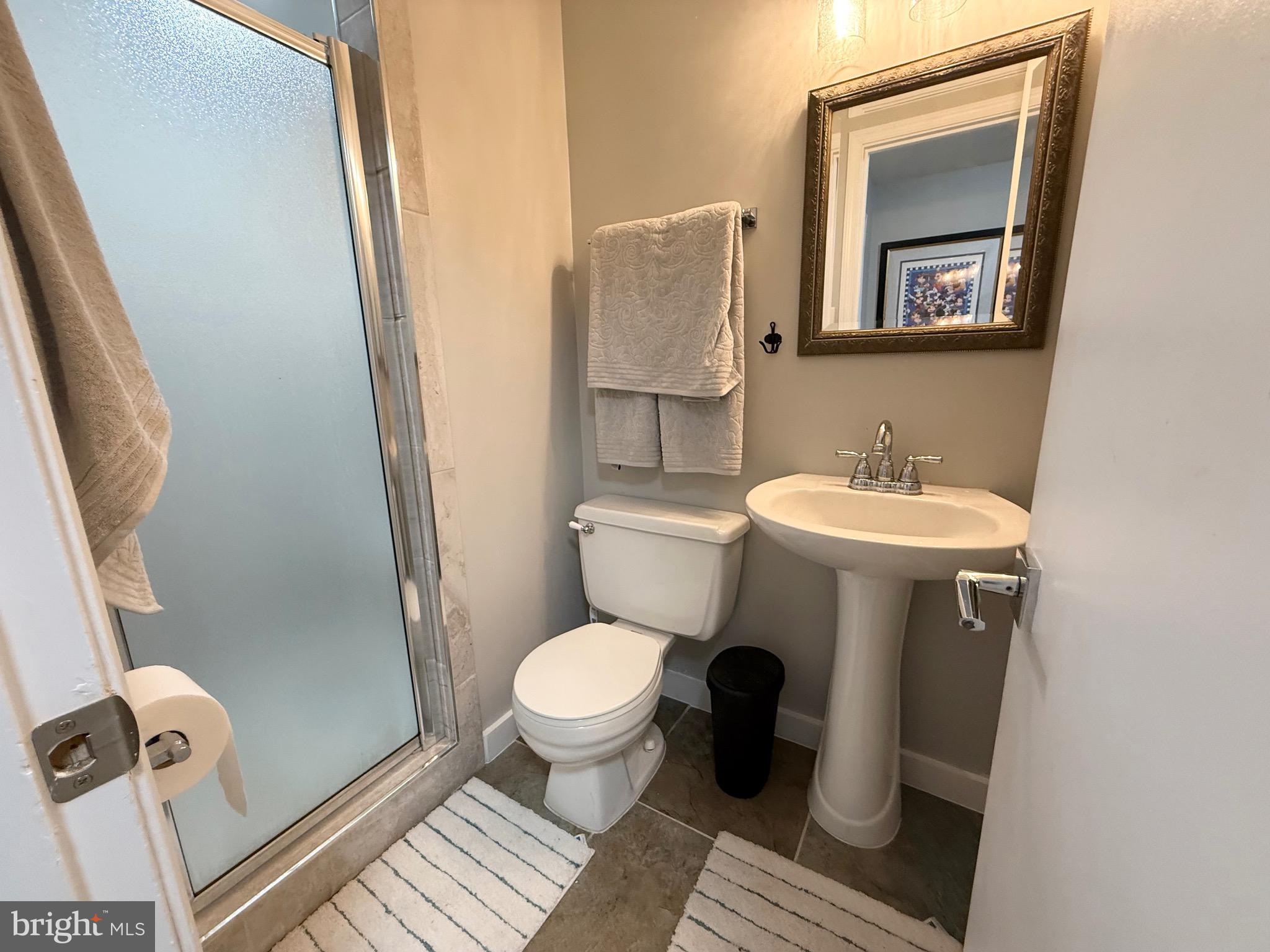 ROCKLEDGE CLUSTERS CONDO - Residential