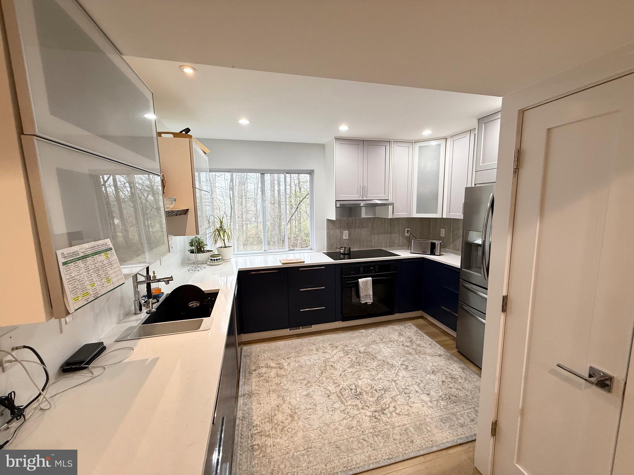 ROCKLEDGE CLUSTERS CONDO - Residential