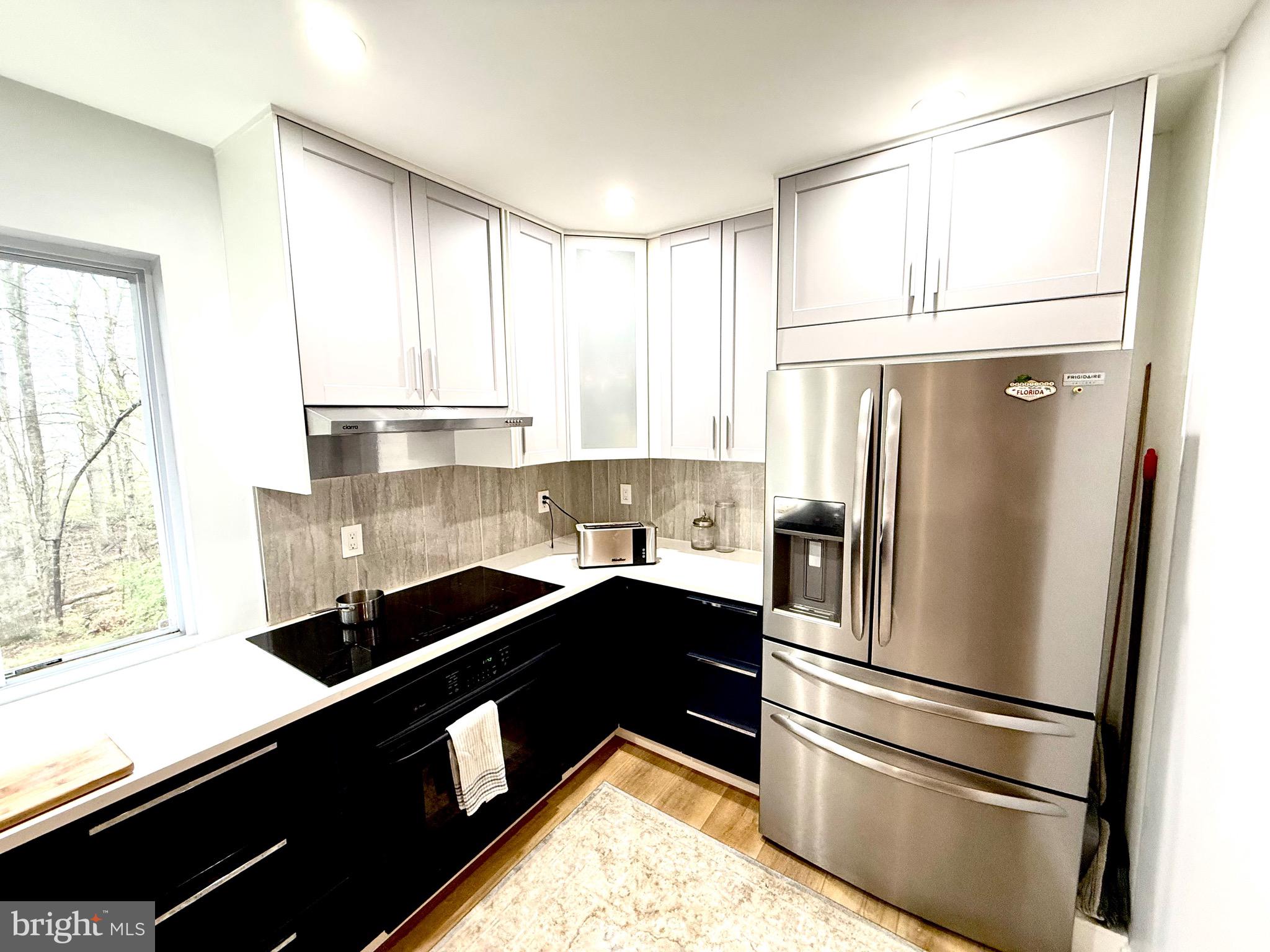 ROCKLEDGE CLUSTERS CONDO - Residential