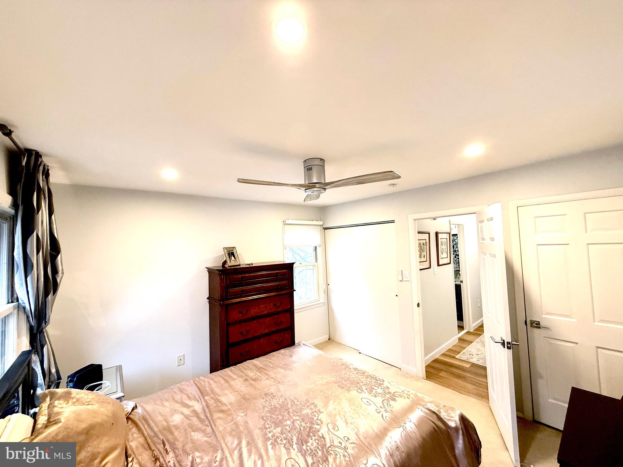 ROCKLEDGE CLUSTERS CONDO - Residential