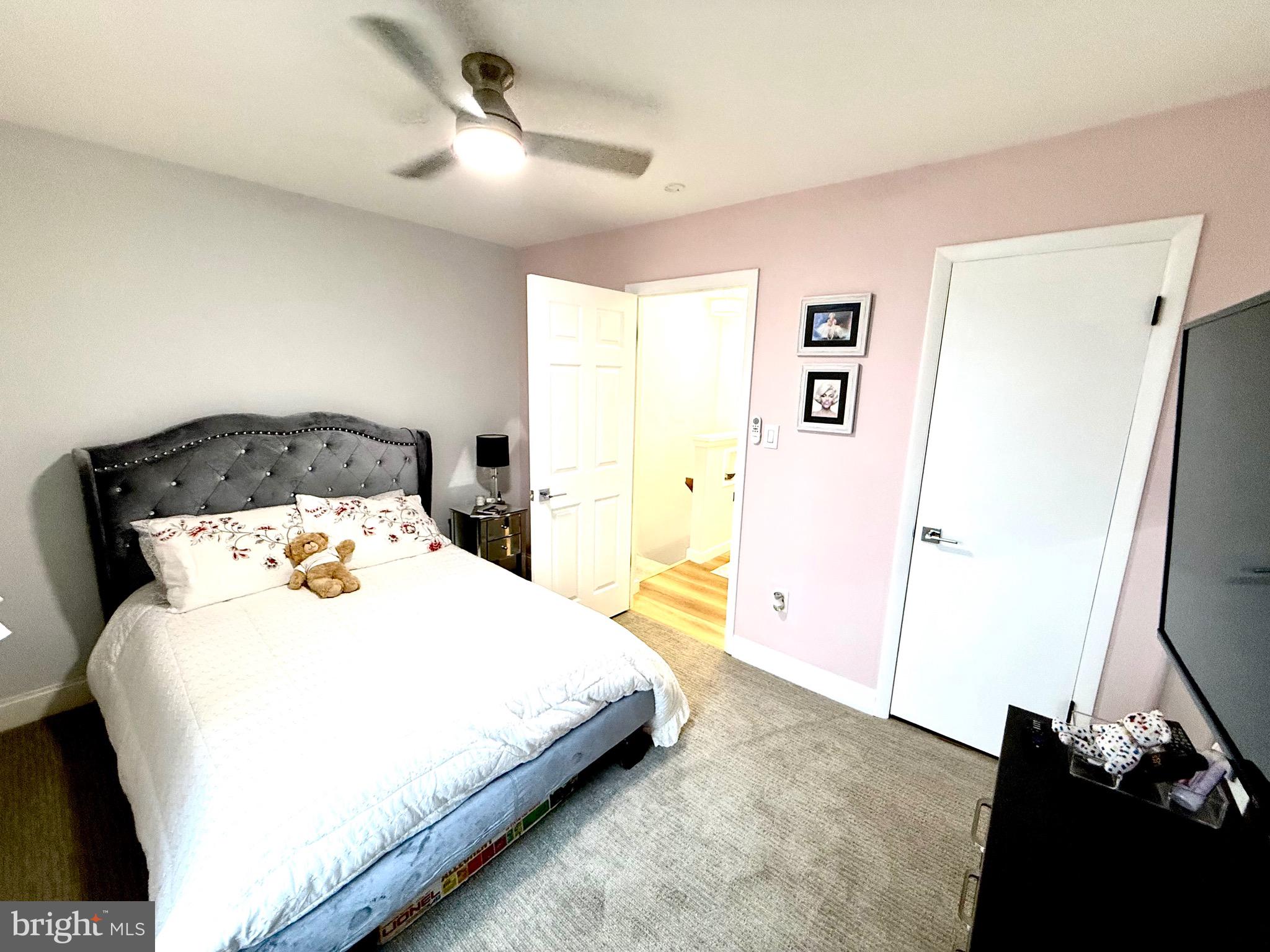 ROCKLEDGE CLUSTERS CONDO - Residential