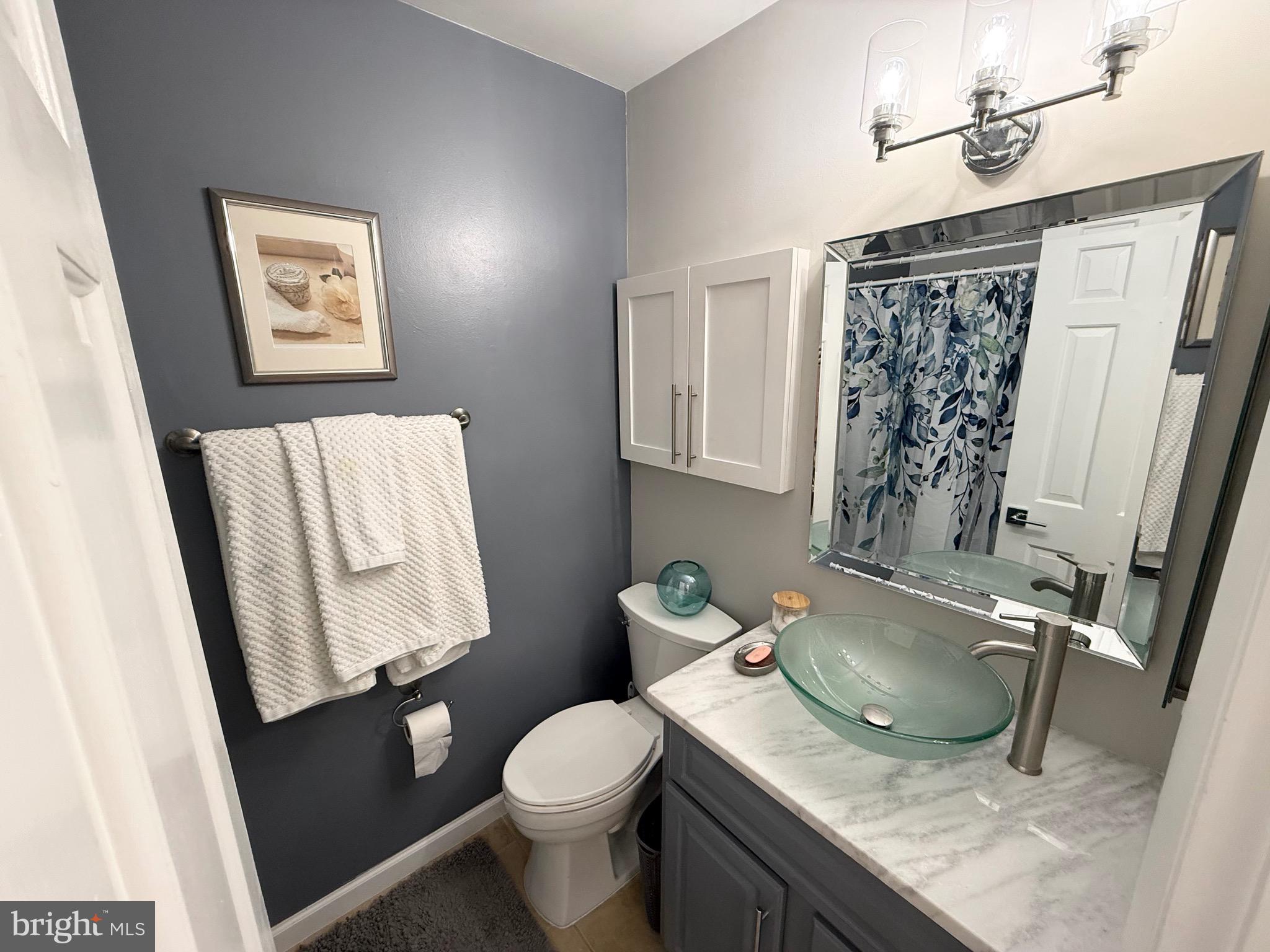 ROCKLEDGE CLUSTERS CONDO - Residential