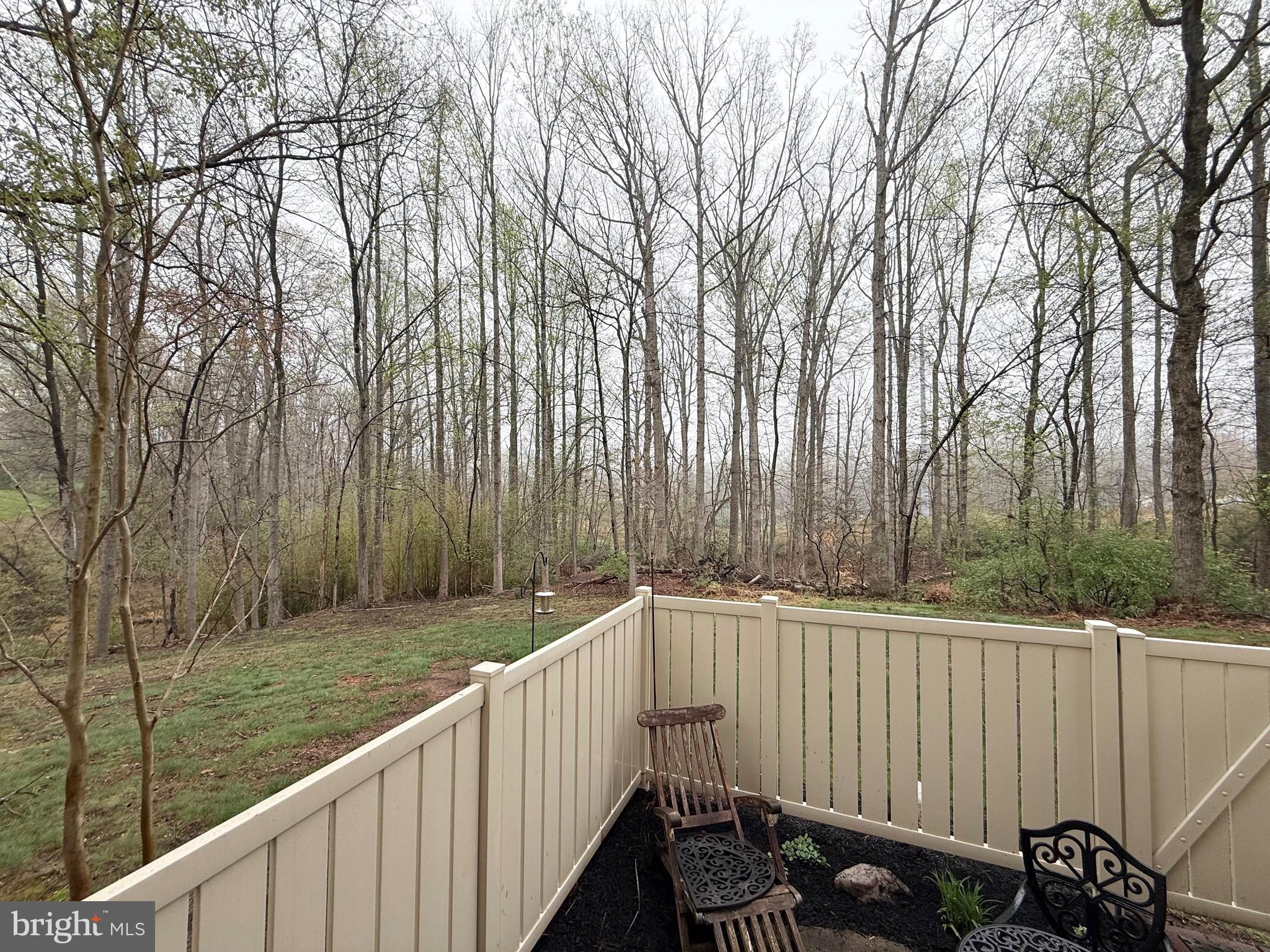 ROCKLEDGE CLUSTERS CONDO - Residential