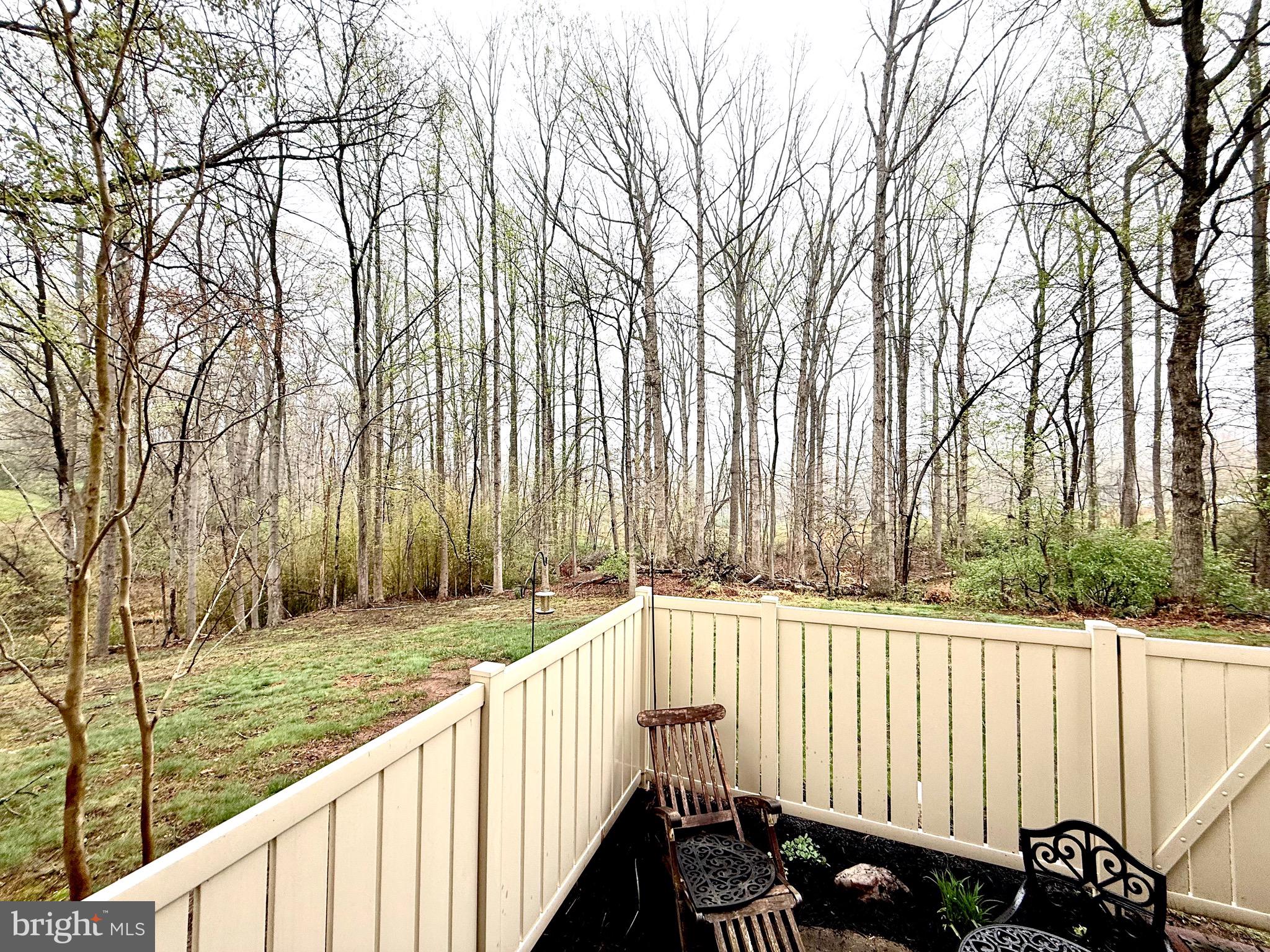 ROCKLEDGE CLUSTERS CONDO - Residential