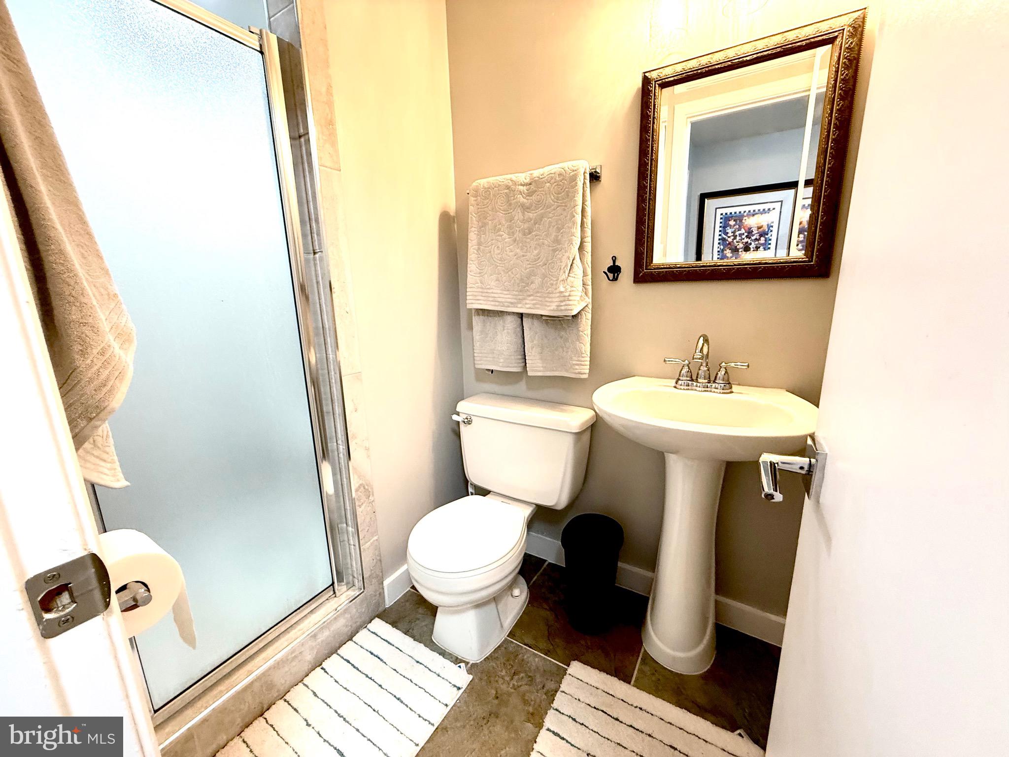 ROCKLEDGE CLUSTERS CONDO - Residential