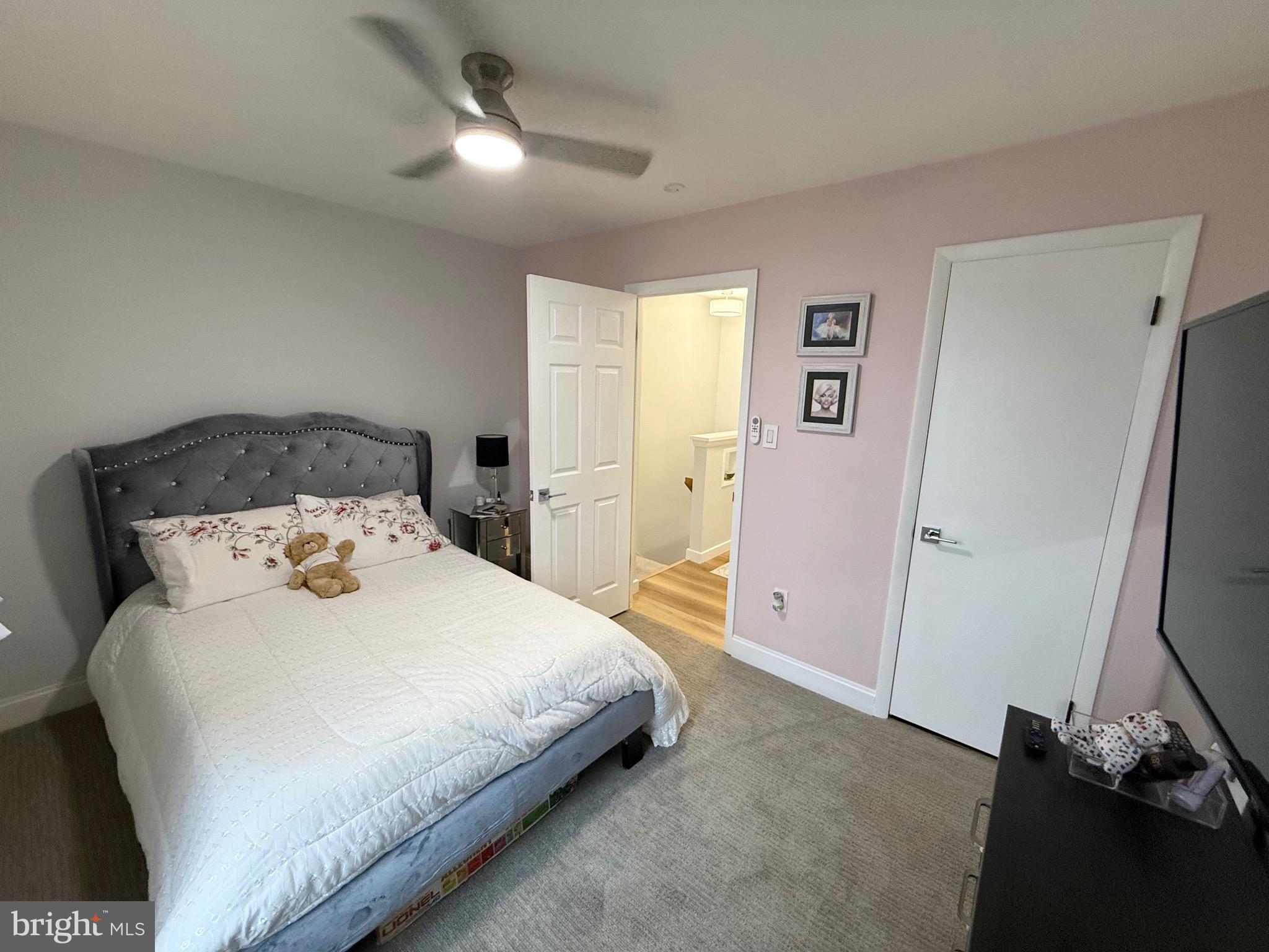 ROCKLEDGE CLUSTERS CONDO - Residential