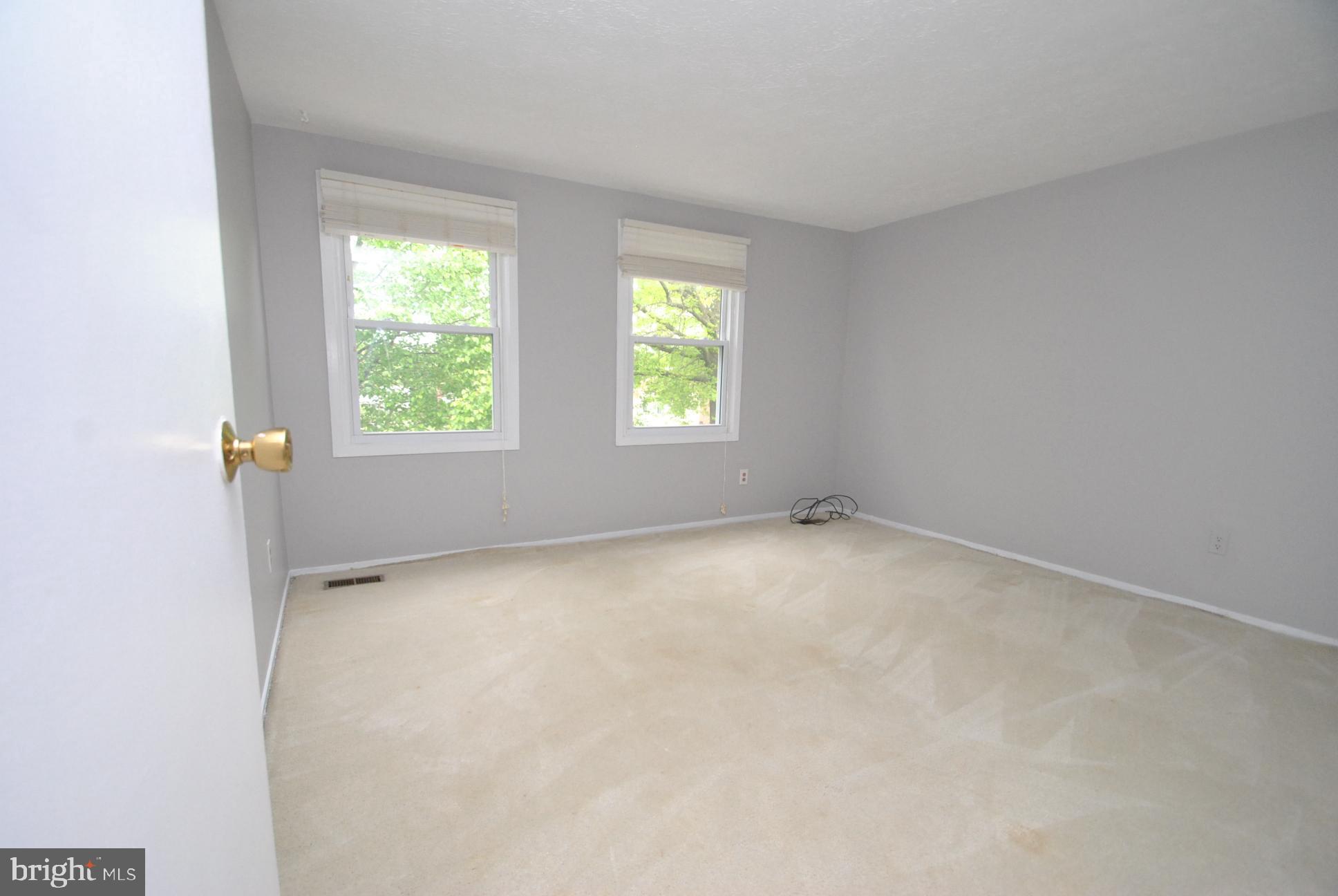 NOTTINGHAM WOODS - Residential