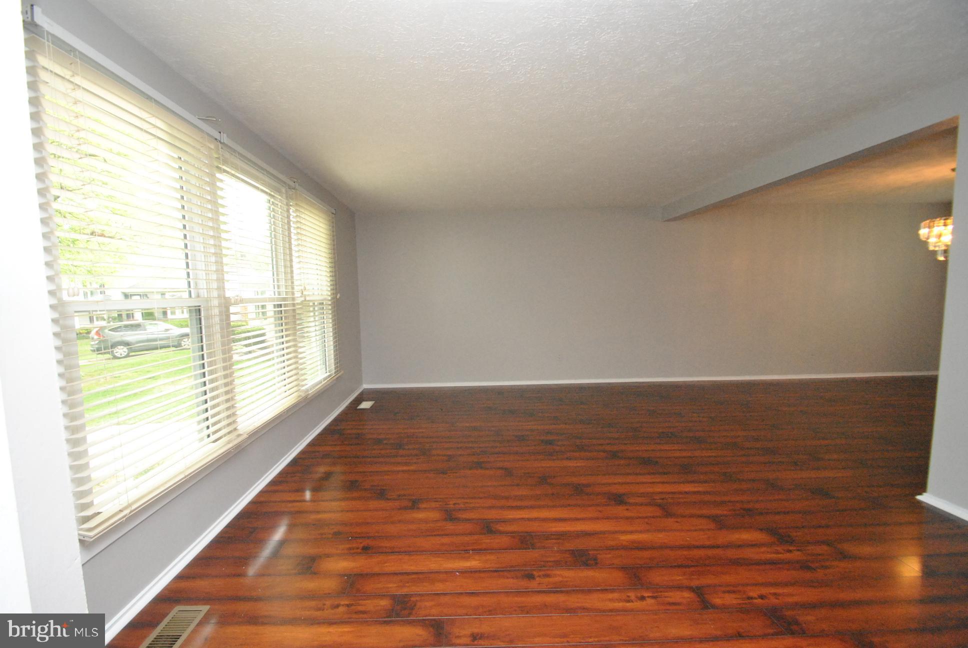 NOTTINGHAM WOODS - Residential