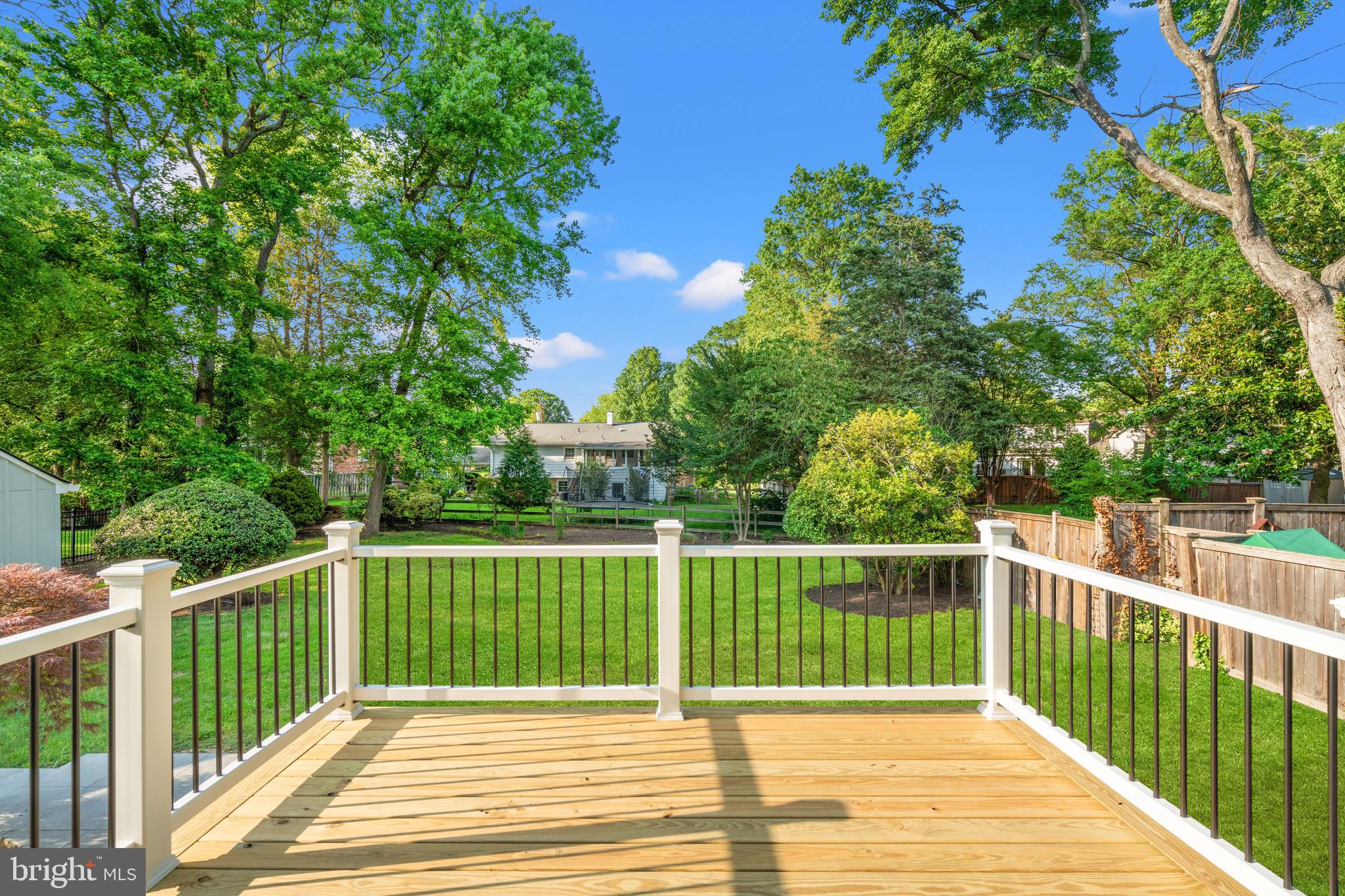 1112 NEAL DRIVE