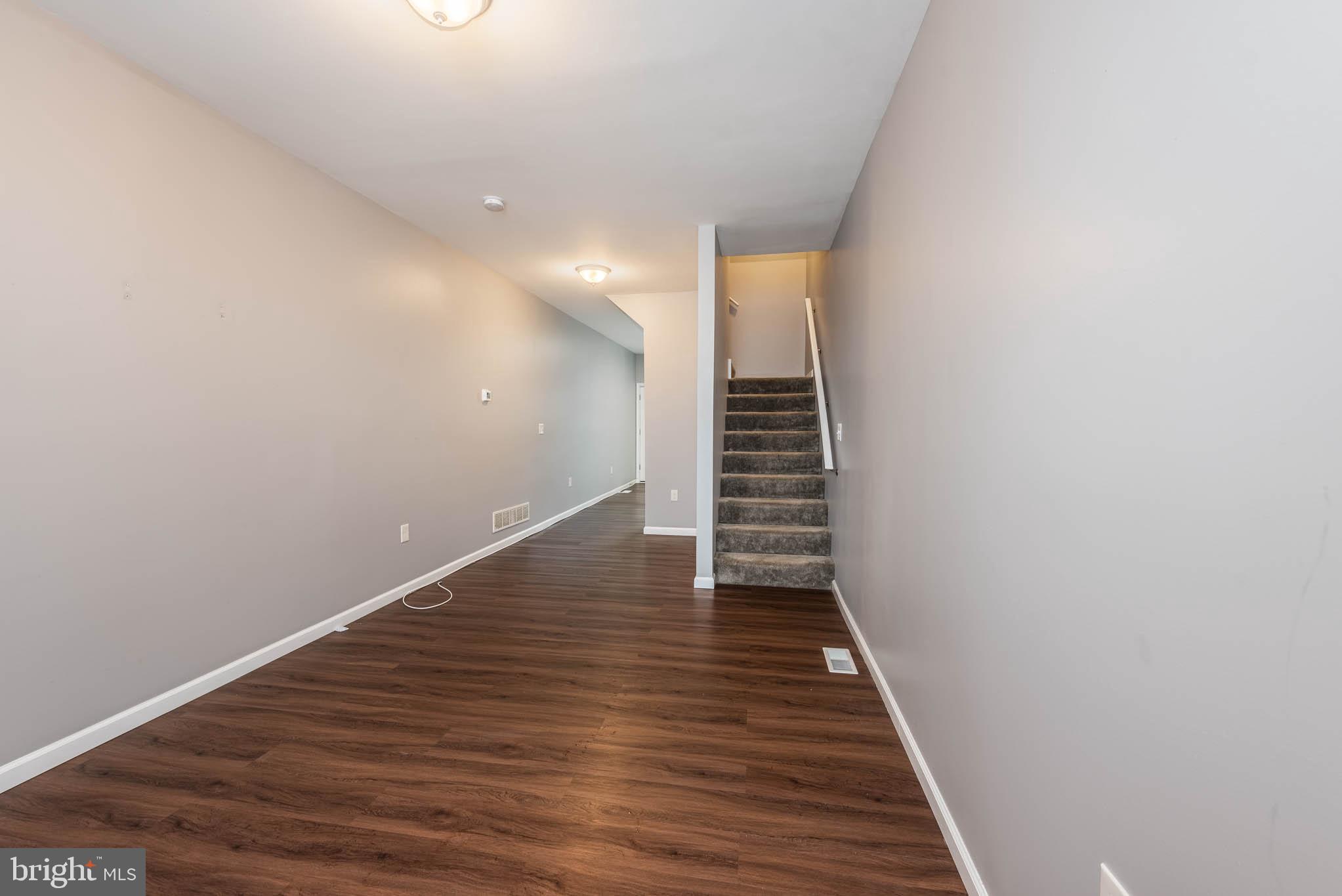 BROADWAY EAST - Residential