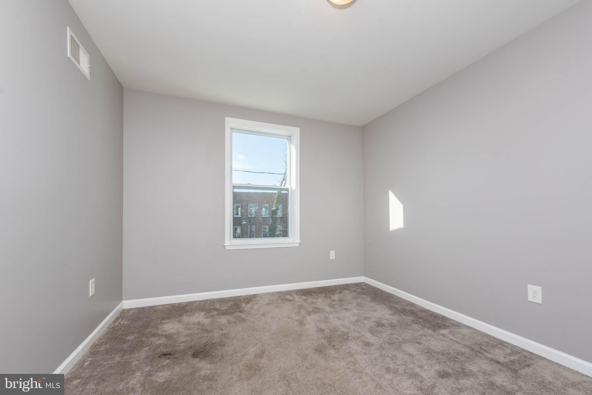 BROADWAY EAST - Residential