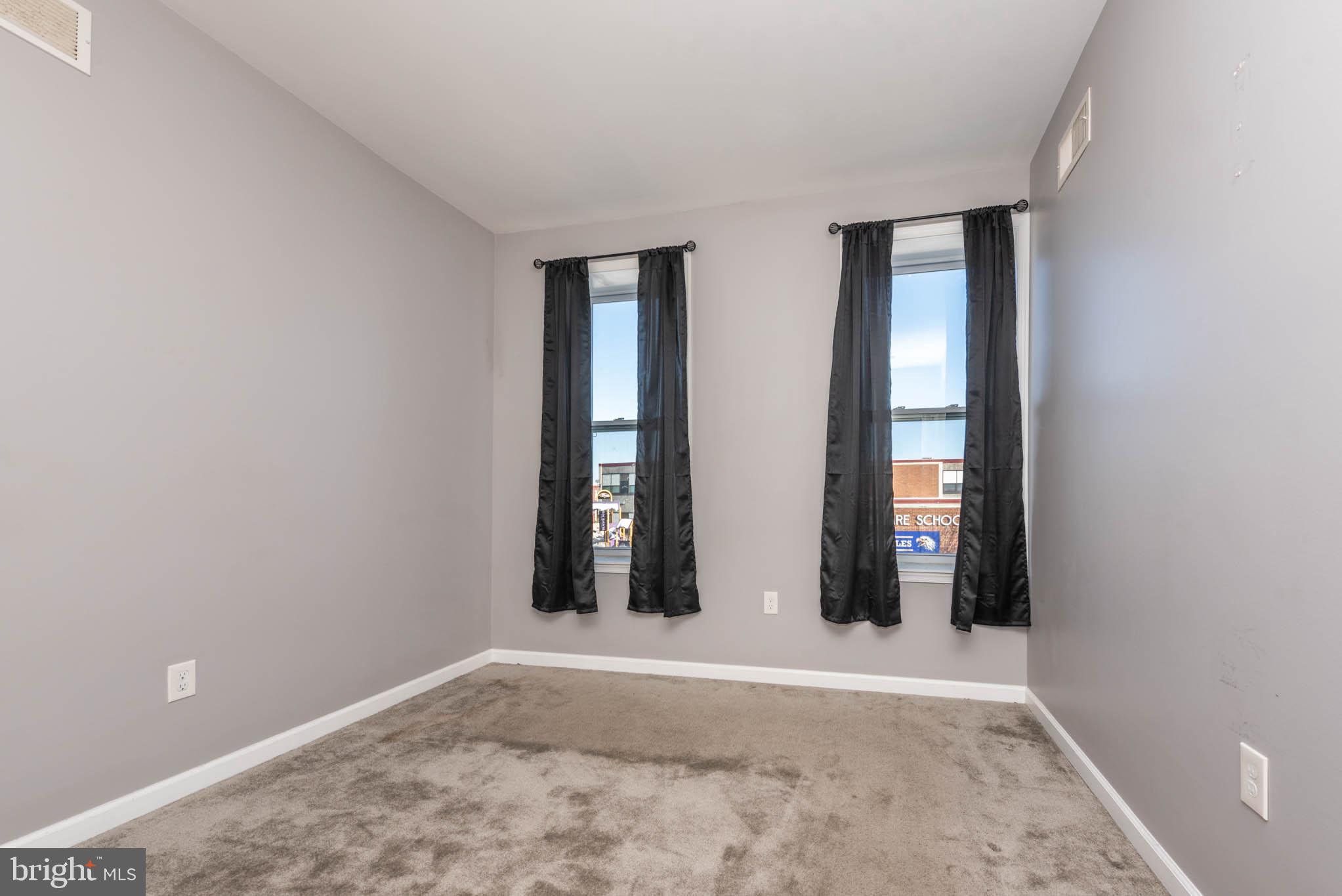 BROADWAY EAST - Residential