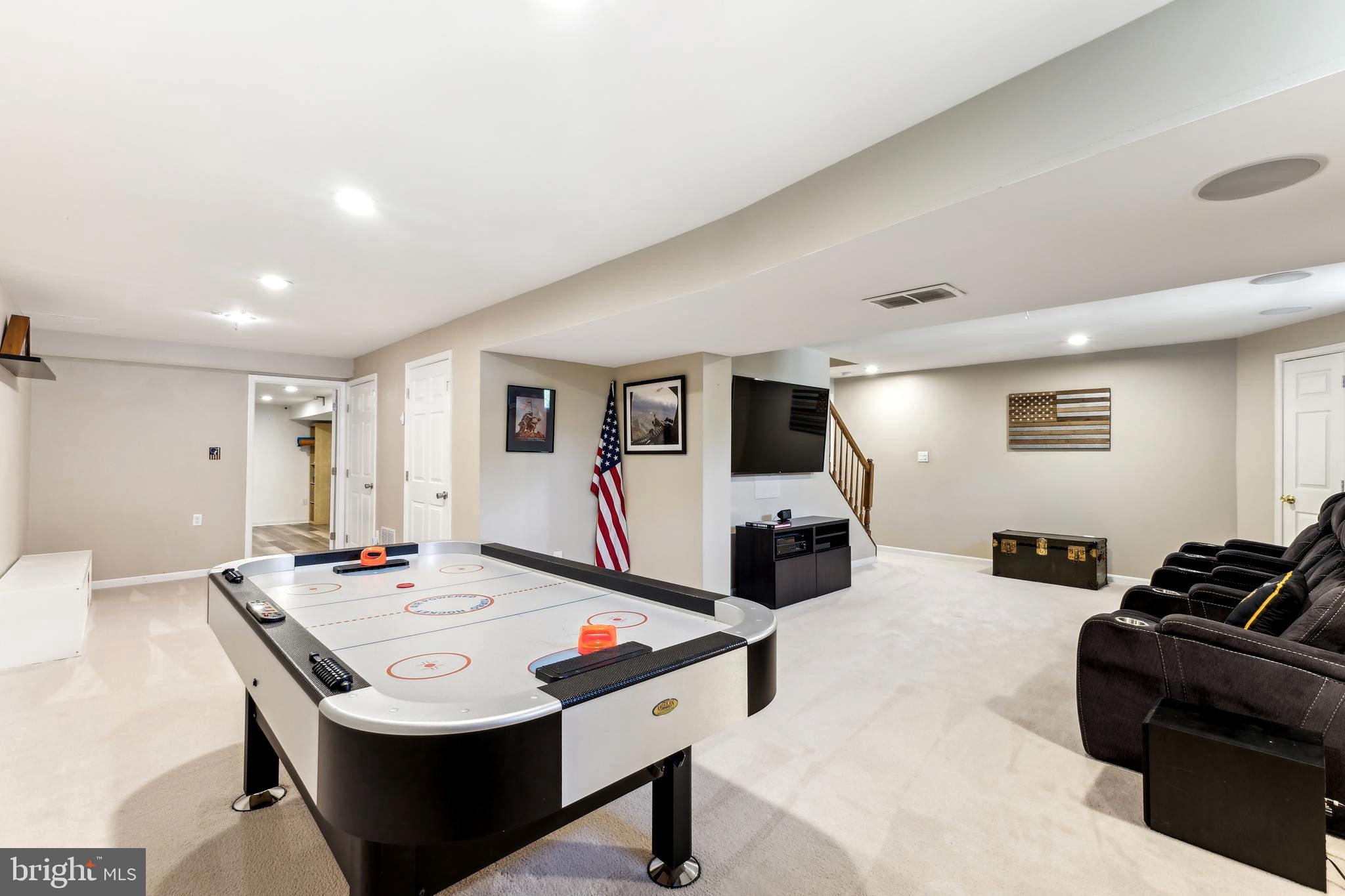 NEWPORT ESTATES - Residential