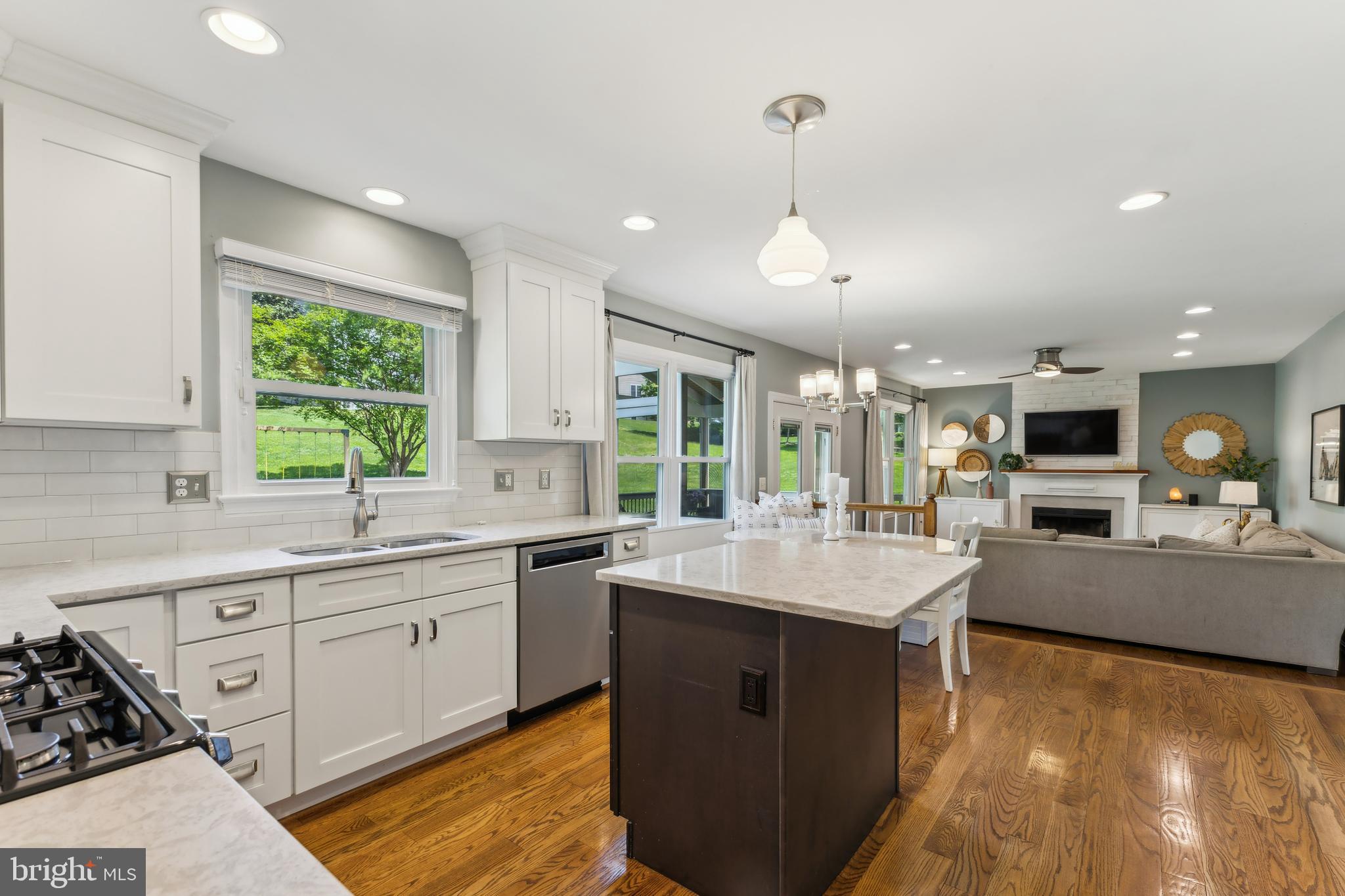 NEWPORT ESTATES - Residential