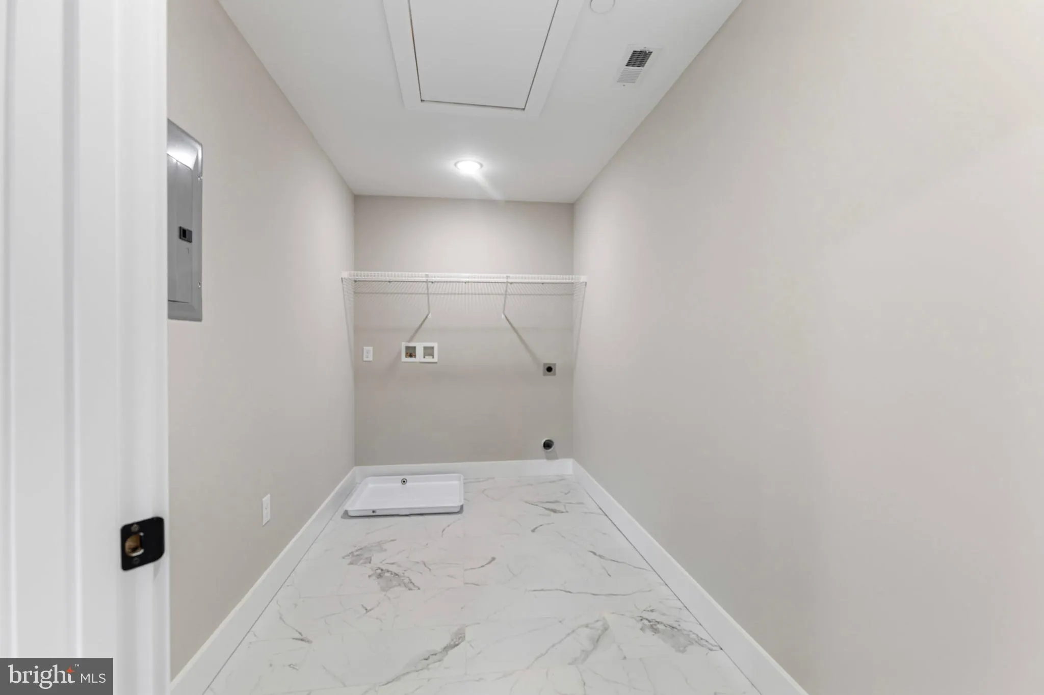 Lewes, Delaware 19958, United States, 5 Bedrooms Bedrooms, ,5 BathroomsBathrooms,Residential,Active,164180