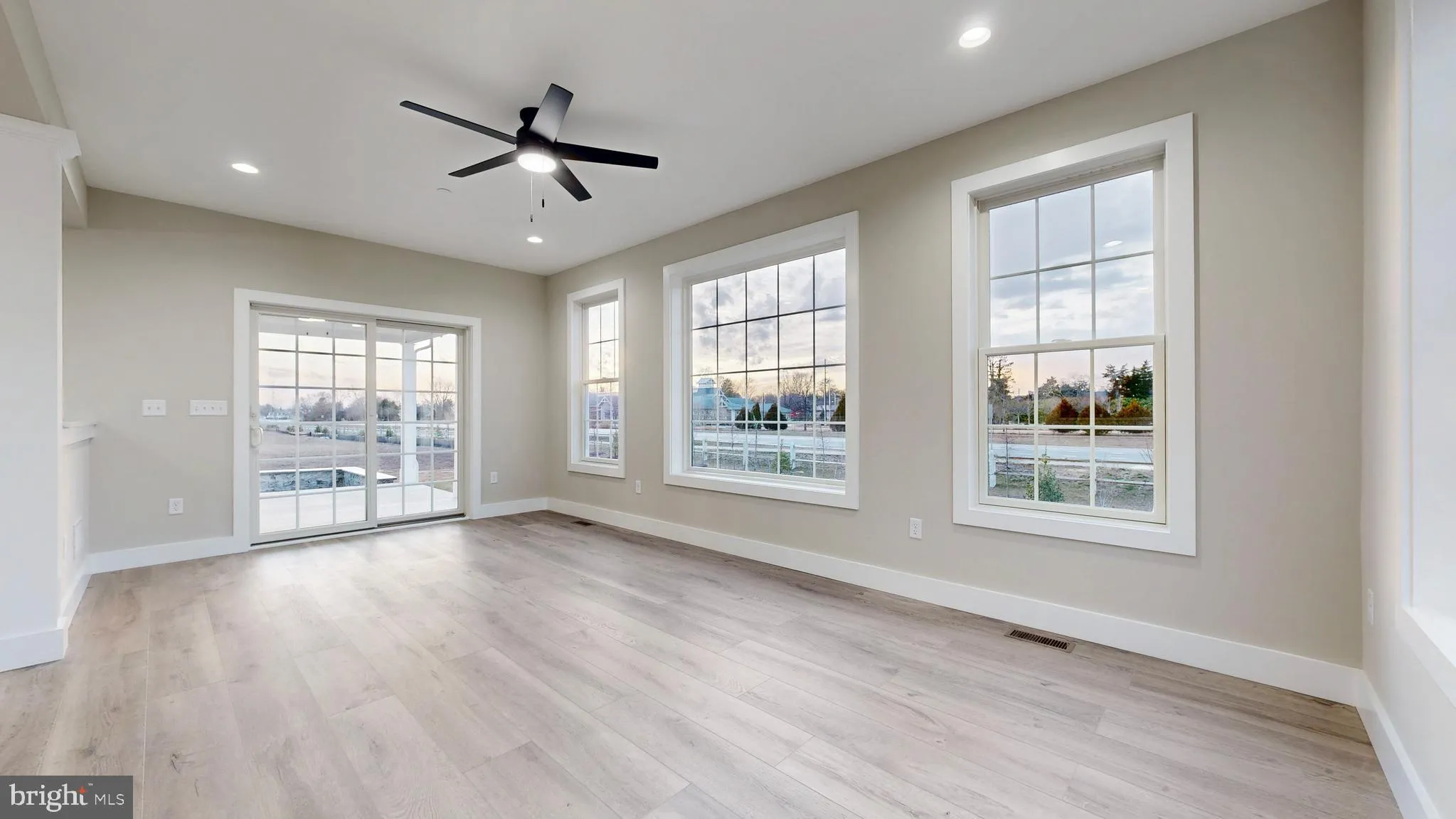 Lewes, Delaware 19958, United States, 5 Bedrooms Bedrooms, ,5 BathroomsBathrooms,Residential,Active,164180