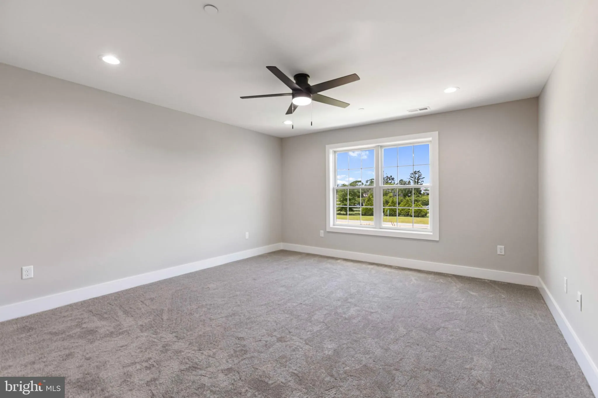 Lewes, Delaware 19958, United States, 5 Bedrooms Bedrooms, ,5 BathroomsBathrooms,Residential,Active,164180