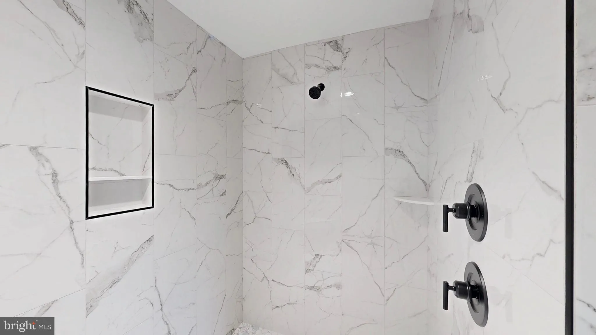 Lewes, Delaware 19958, United States, 5 Bedrooms Bedrooms, ,5 BathroomsBathrooms,Residential,Active,164180