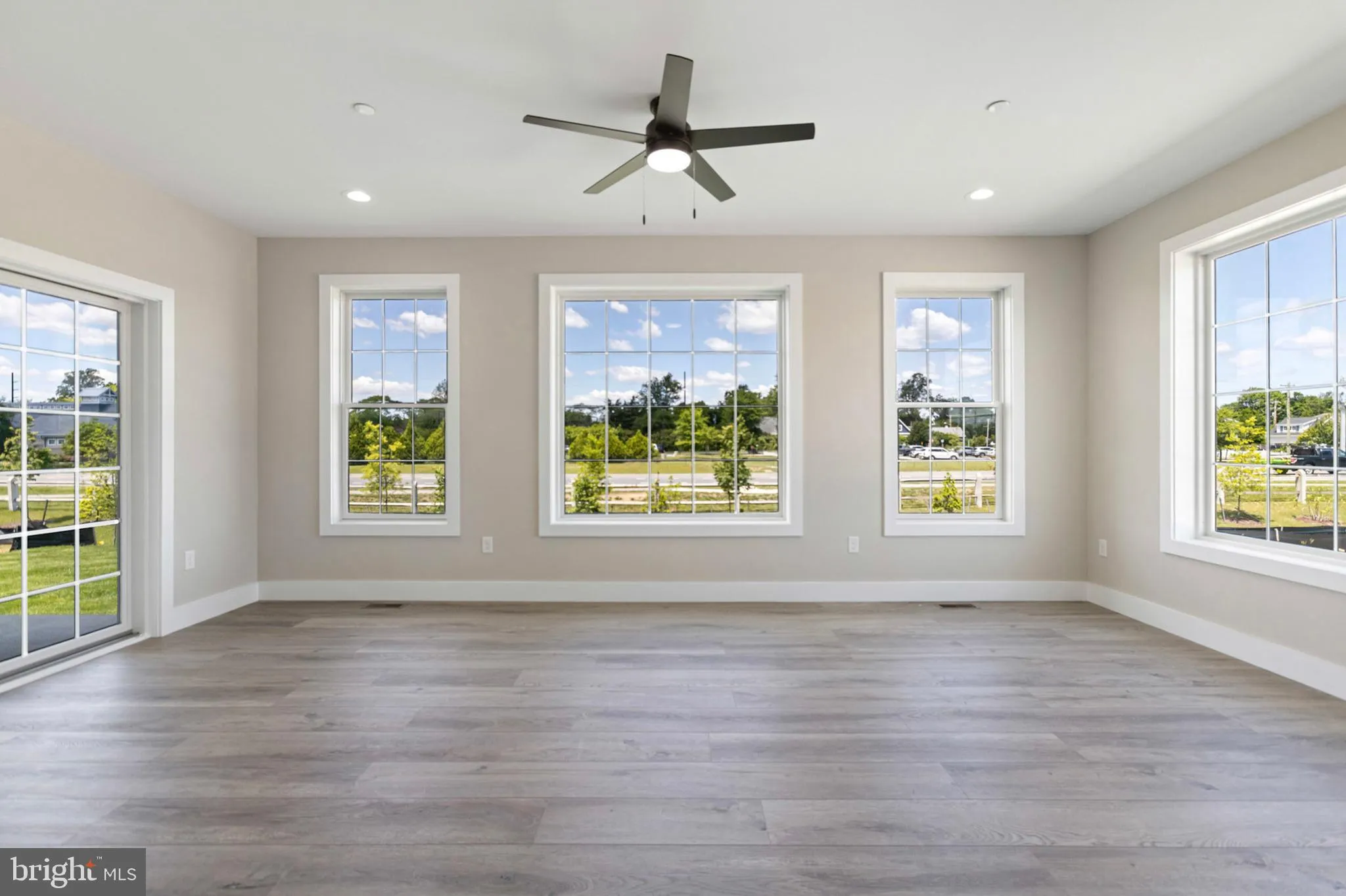 Lewes, Delaware 19958, United States, 5 Bedrooms Bedrooms, ,5 BathroomsBathrooms,Residential,Active,164180