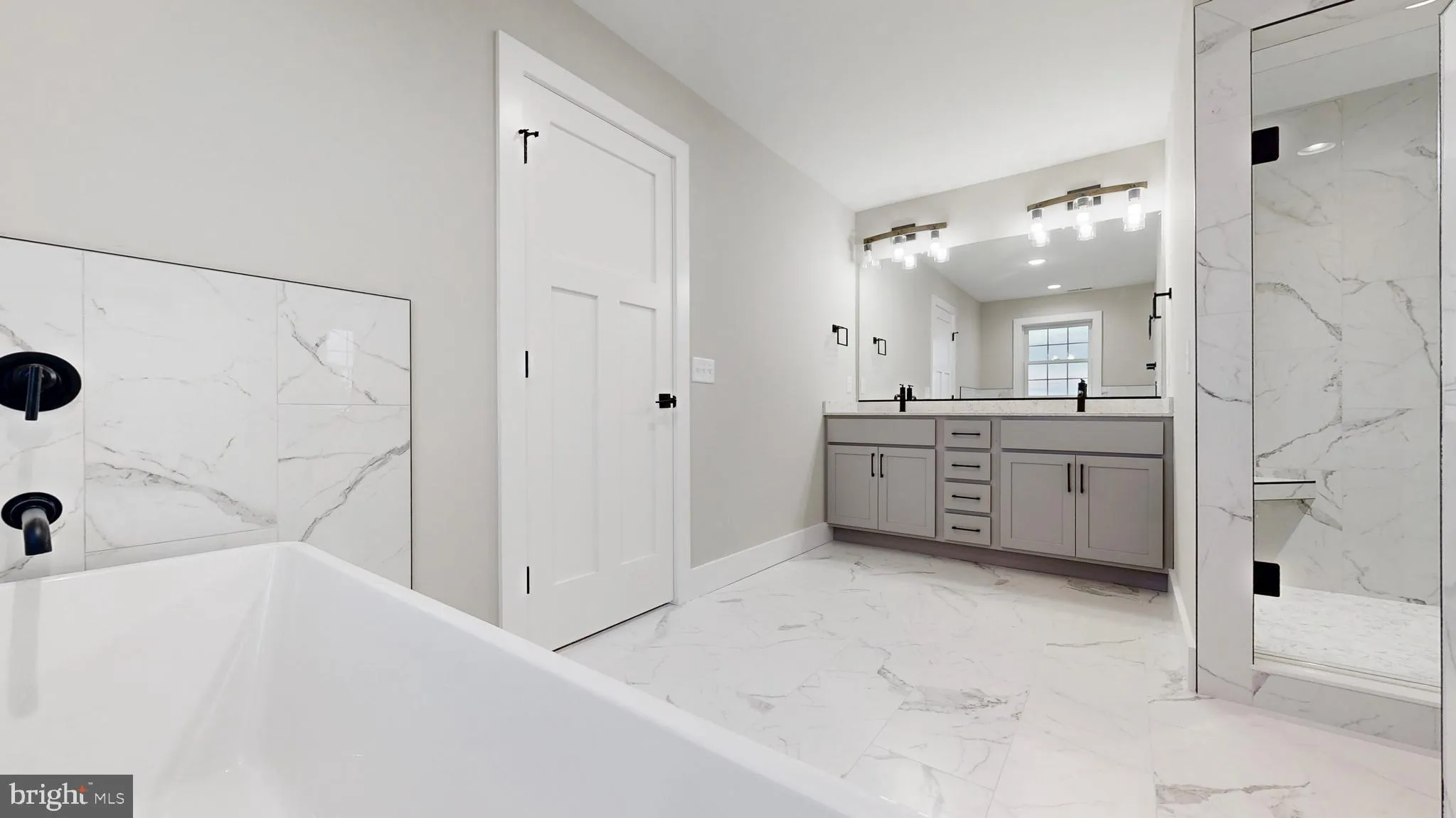 Lewes, Delaware 19958, United States, 5 Bedrooms Bedrooms, ,5 BathroomsBathrooms,Residential,Active,164180