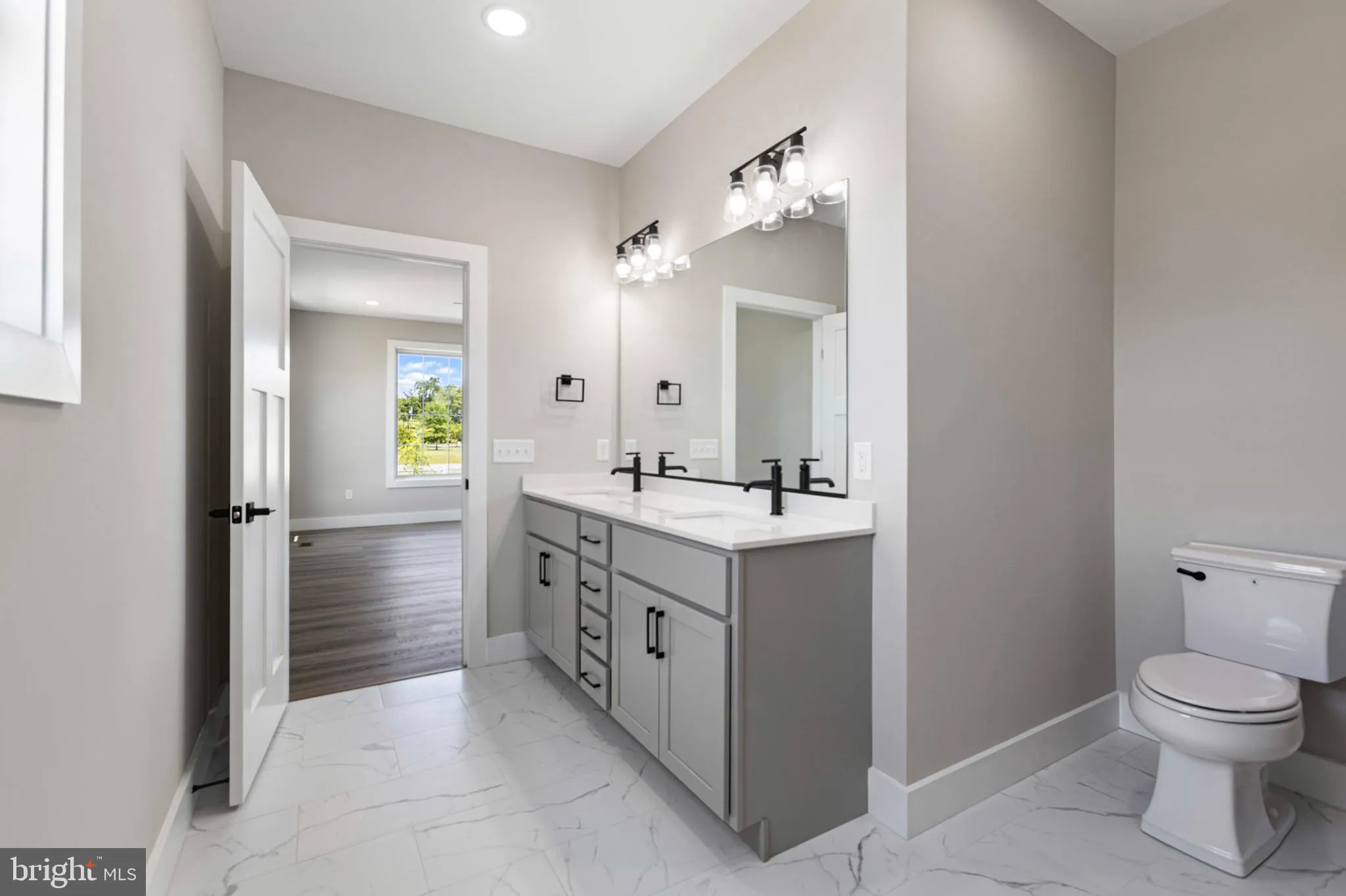 Lewes, Delaware 19958, United States, 5 Bedrooms Bedrooms, ,5 BathroomsBathrooms,Residential,Active,164180