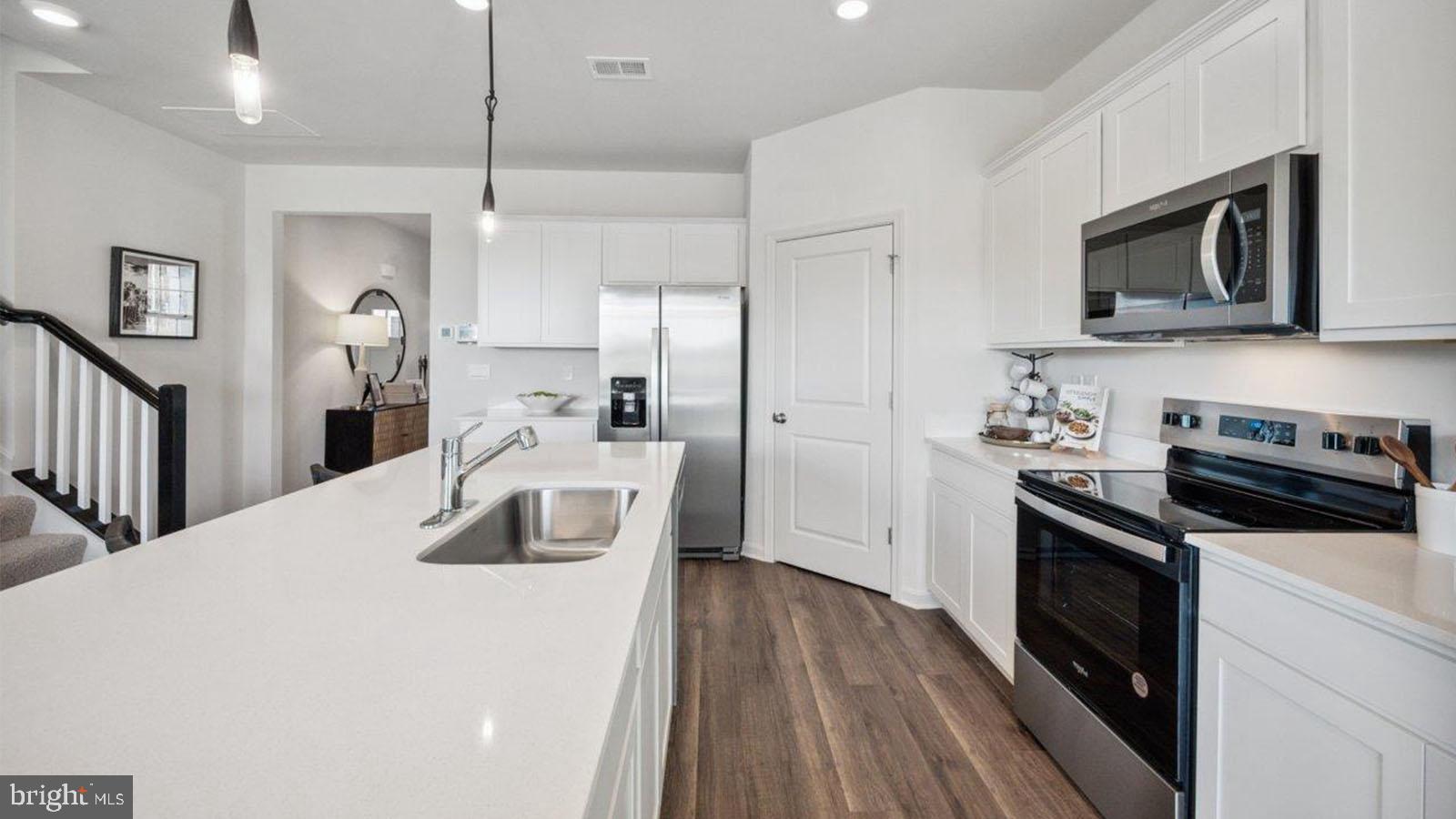 STONECREST - Residential