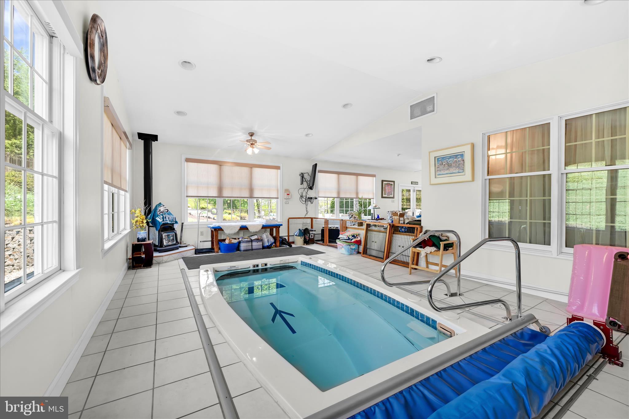 FOREST HILLS WEST - Residential