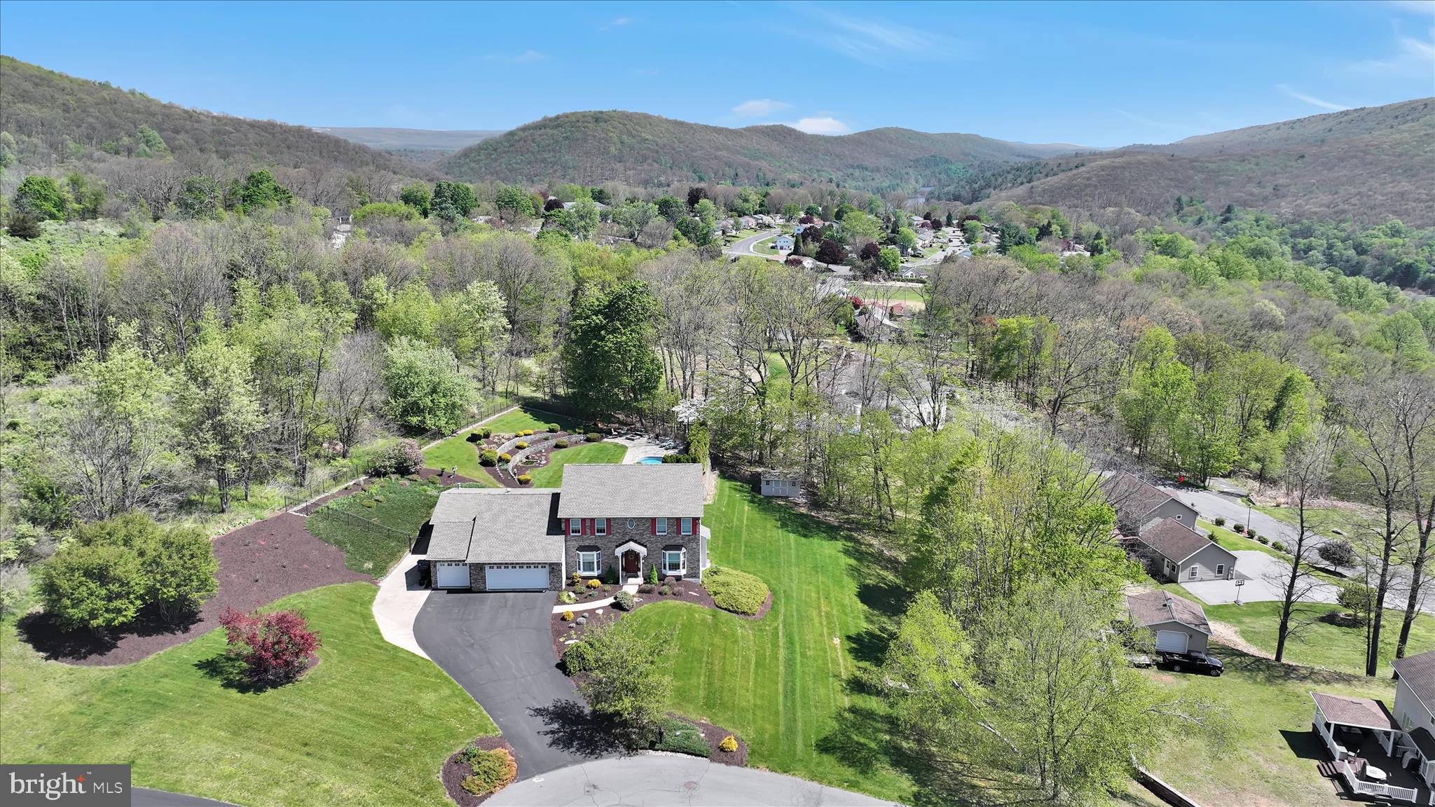 FOREST HILLS WEST - Residential