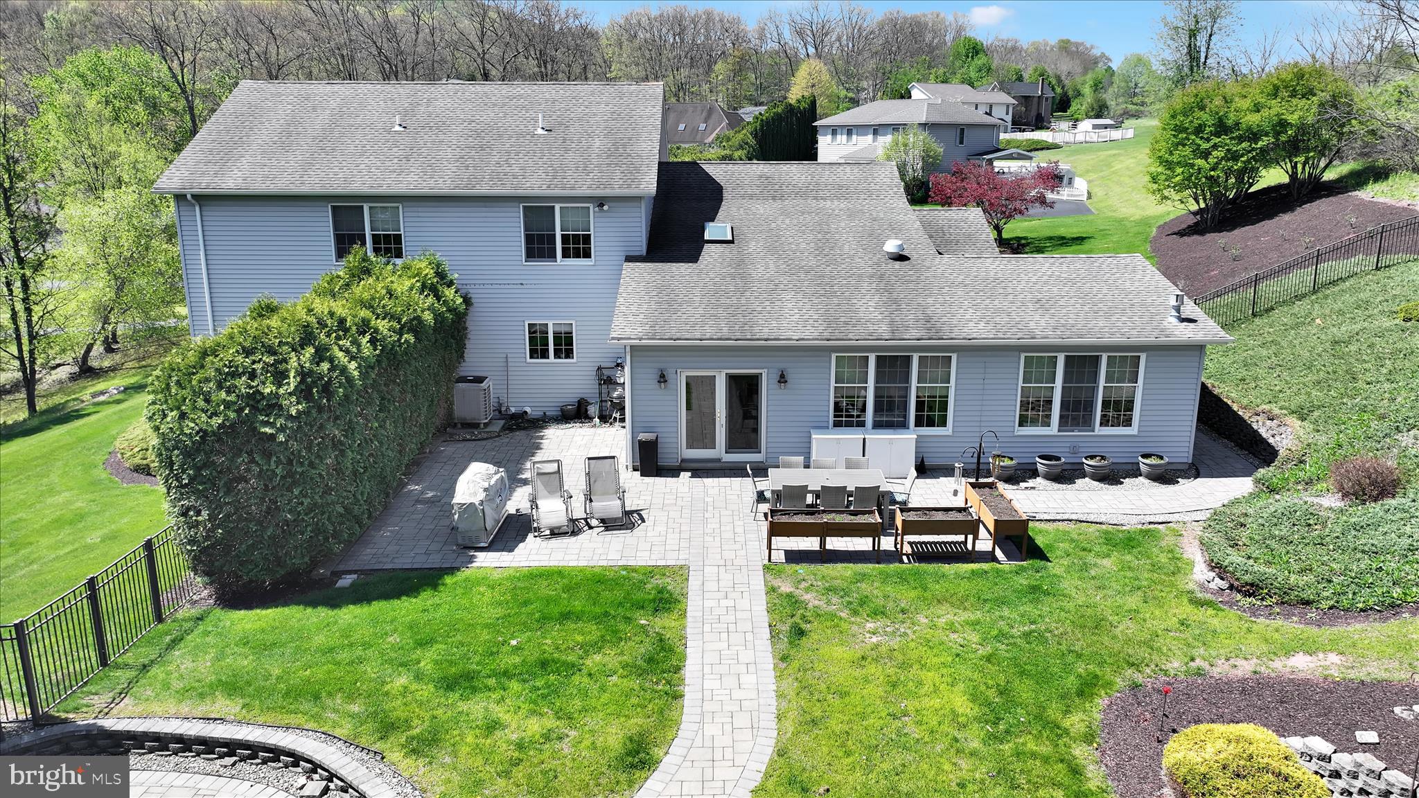 FOREST HILLS WEST - Residential
