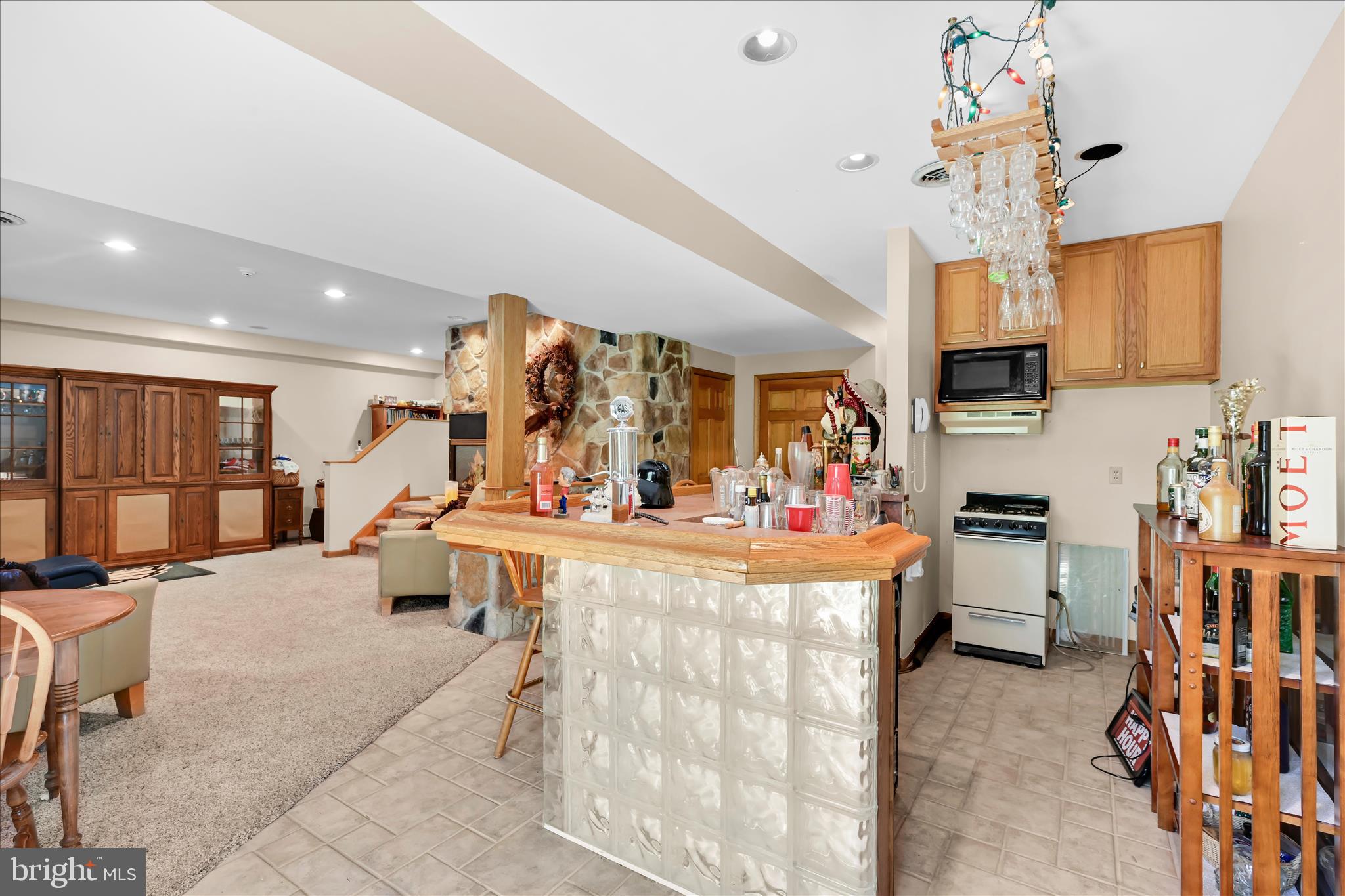 FOREST HILLS WEST - Residential