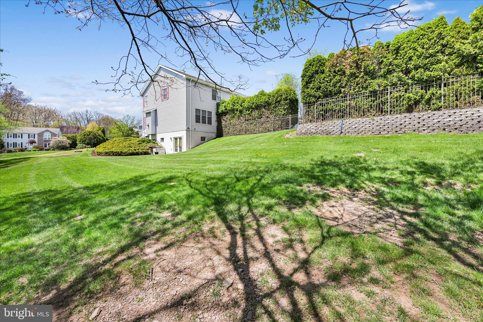FOREST HILLS WEST - Residential
