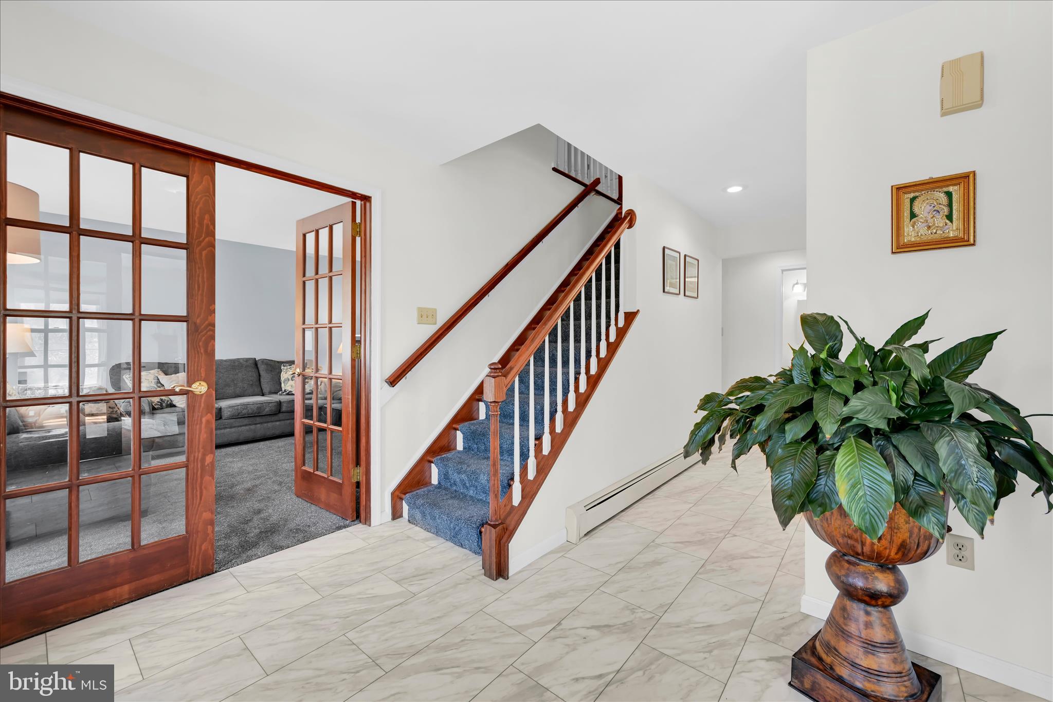 FOREST HILLS WEST - Residential