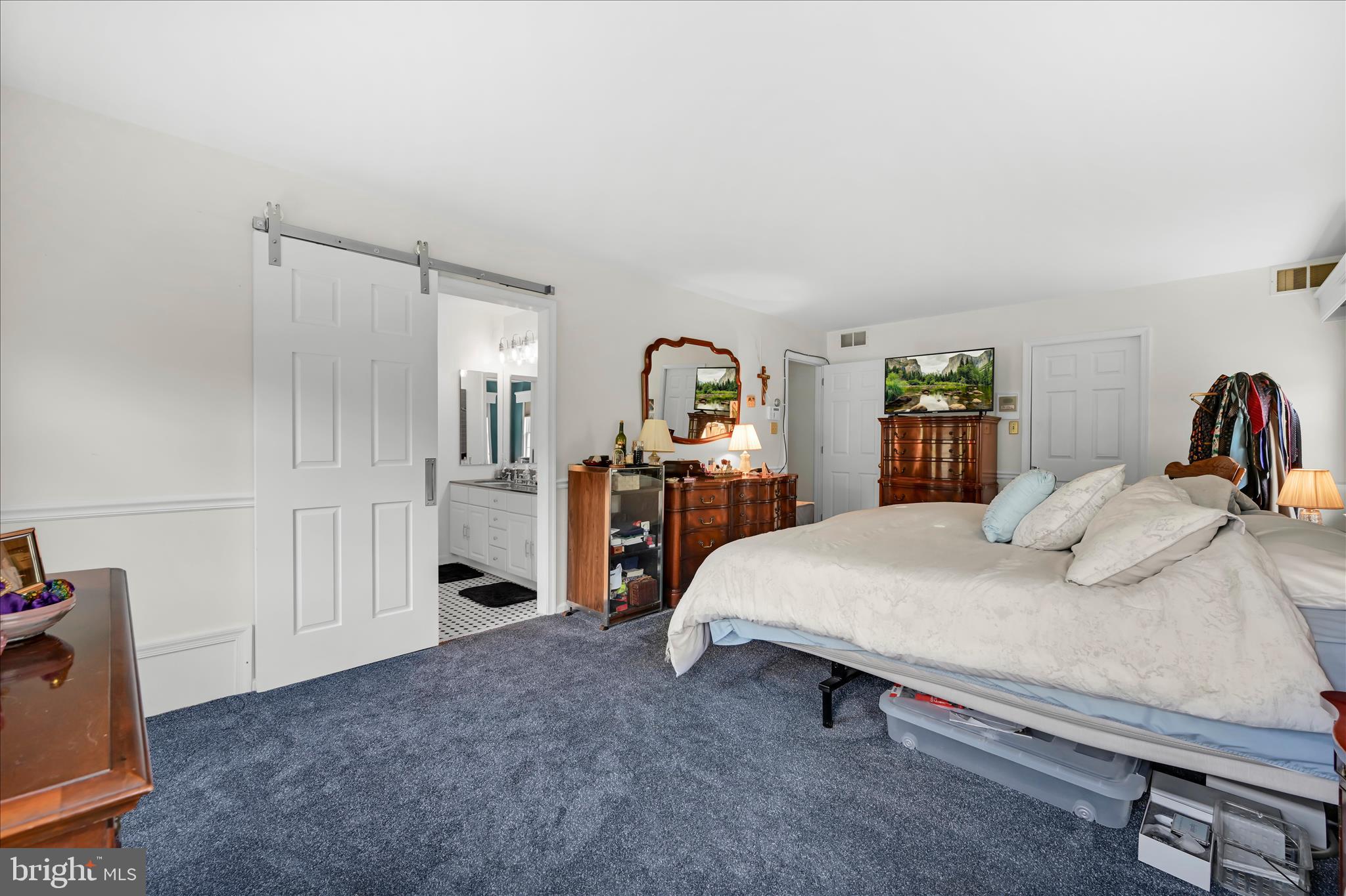 FOREST HILLS WEST - Residential