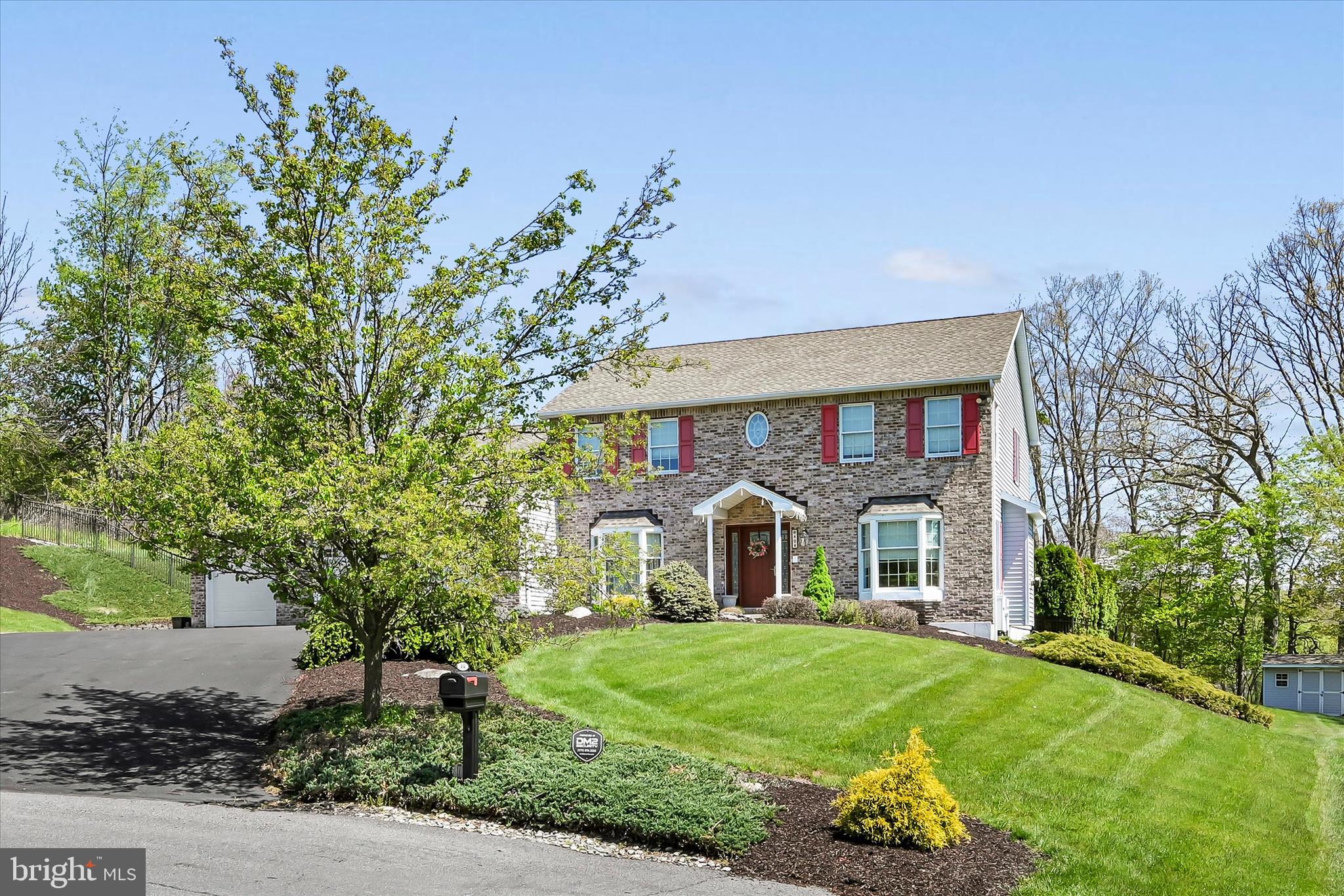 FOREST HILLS WEST - Residential